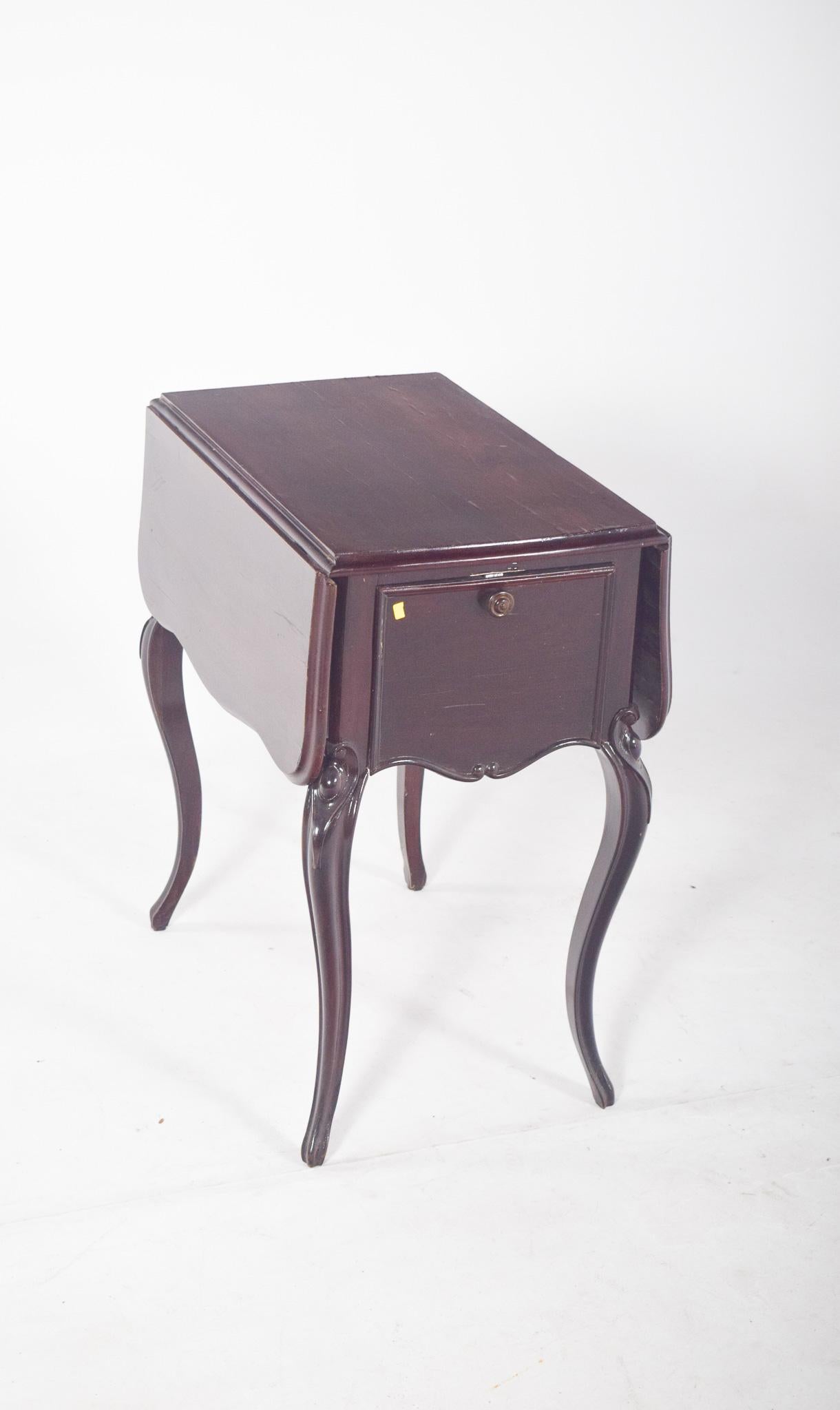 English Potty Table with Flaps en vente 2