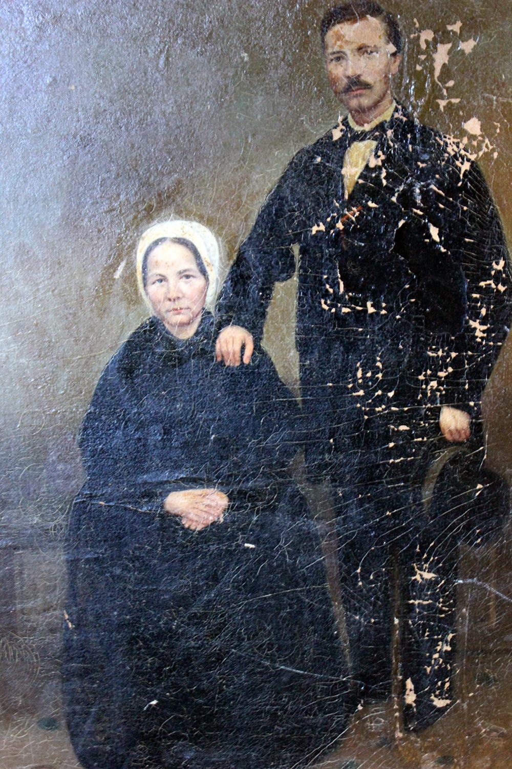 English Provincial School Oil on Canvas, Portrait of a Gentleman and His Wife 5
