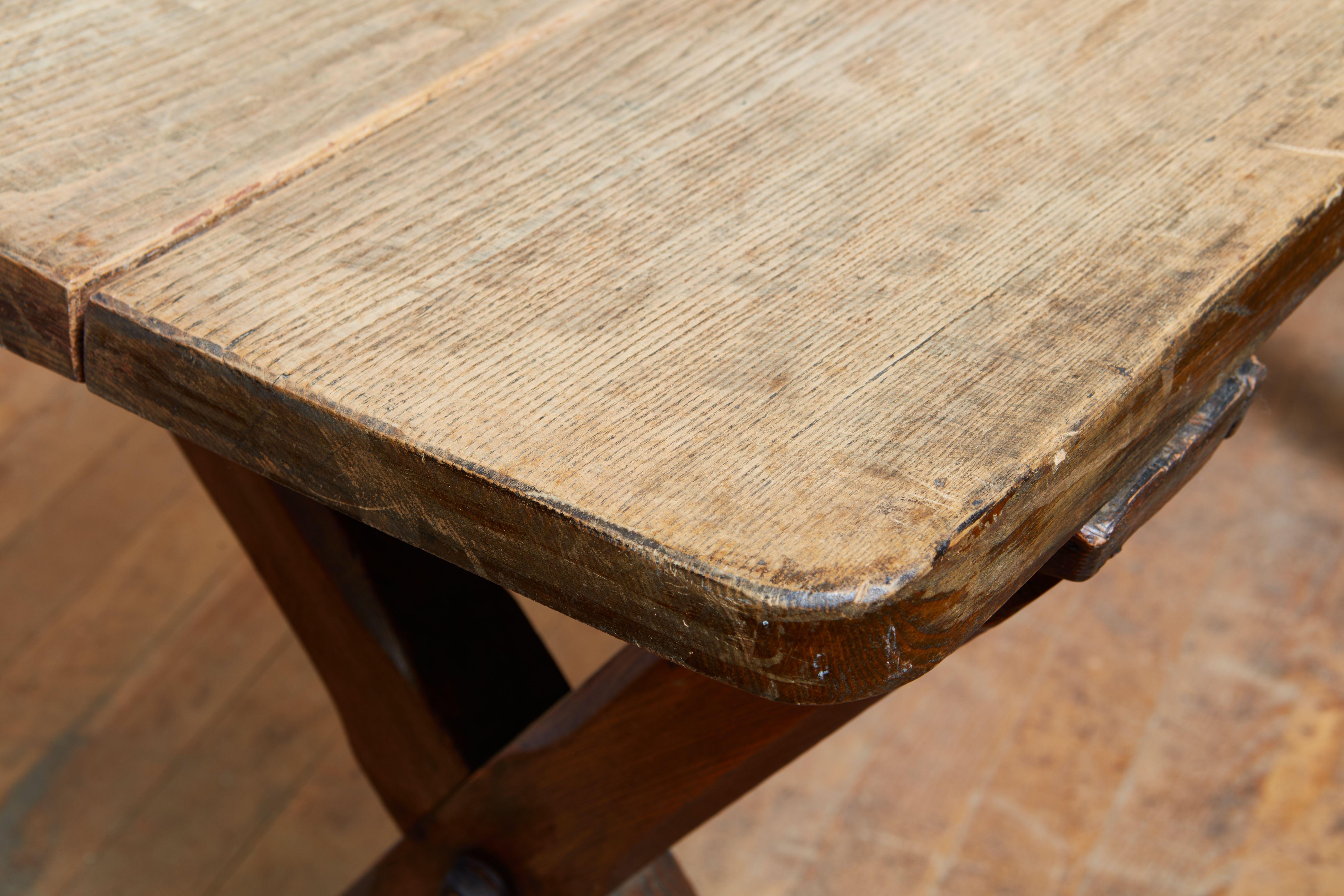 Travail du bois Table de pub anglaise en vente