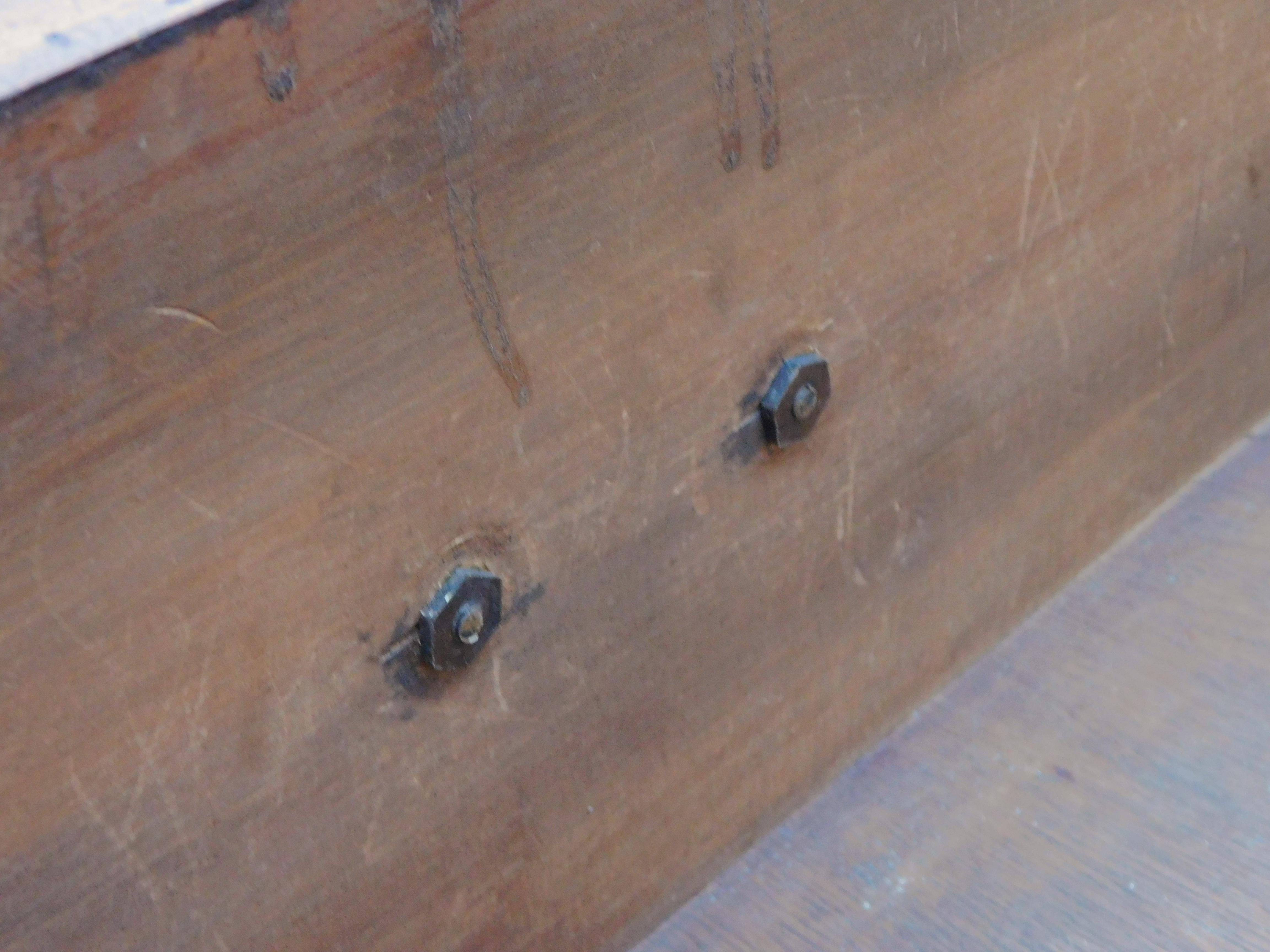 English Queen Anne Burl Walnut Graduated Chest on Chest on Bracket Feet, C. 1720 in vendita 8