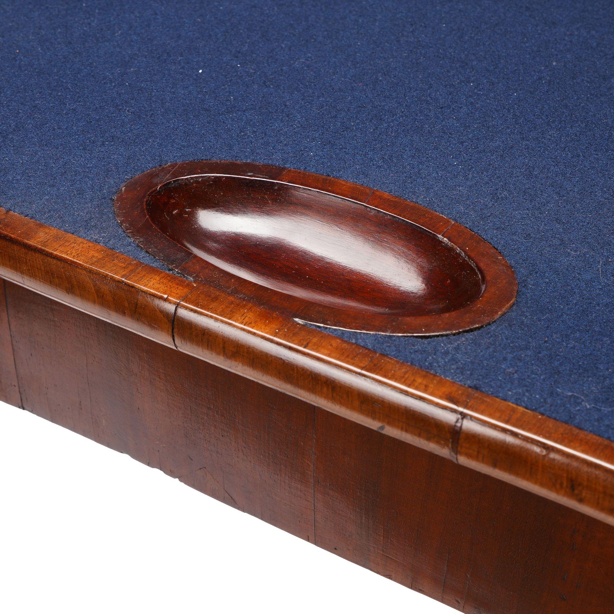 English Queen Anne Concertina Action Flip Top Game Table, c. 1725 For Sale 4