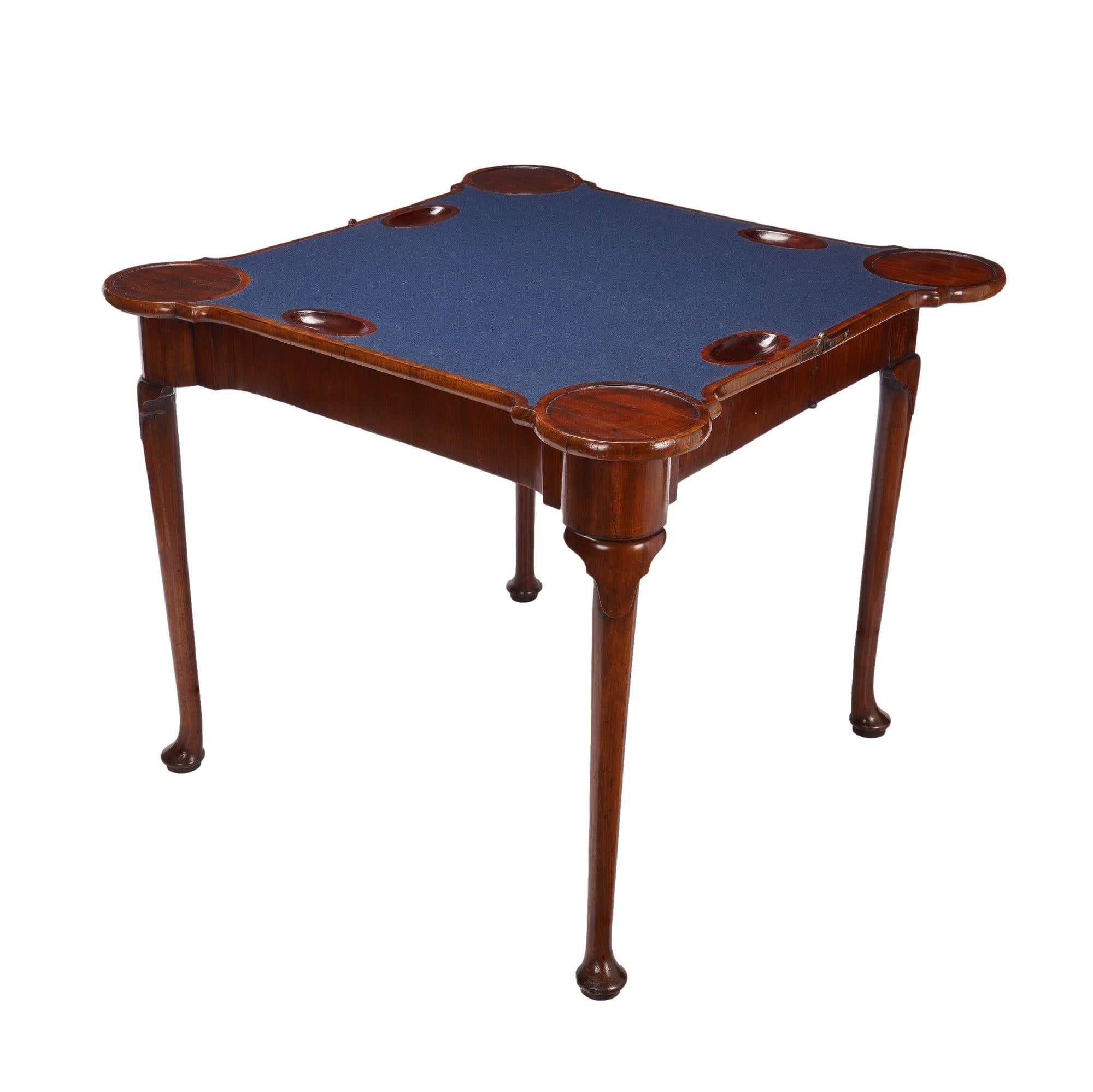 English Queen Anne Concertina Action Flip Top Game Table, c. 1725 For Sale 3