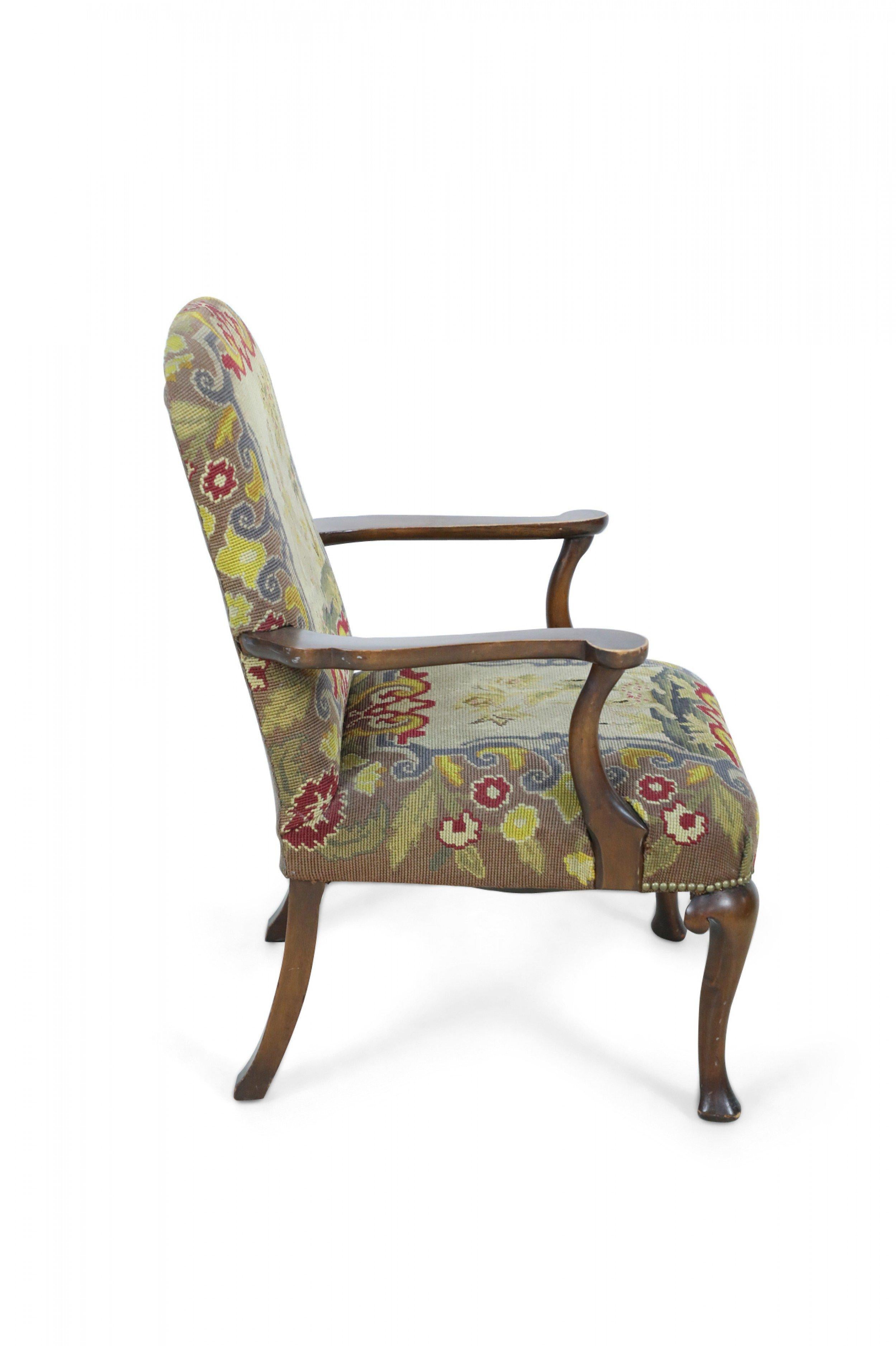 English Queen Anne Needlepoint Tapestry and Walnut Armchair In Good Condition For Sale In Queens, NY