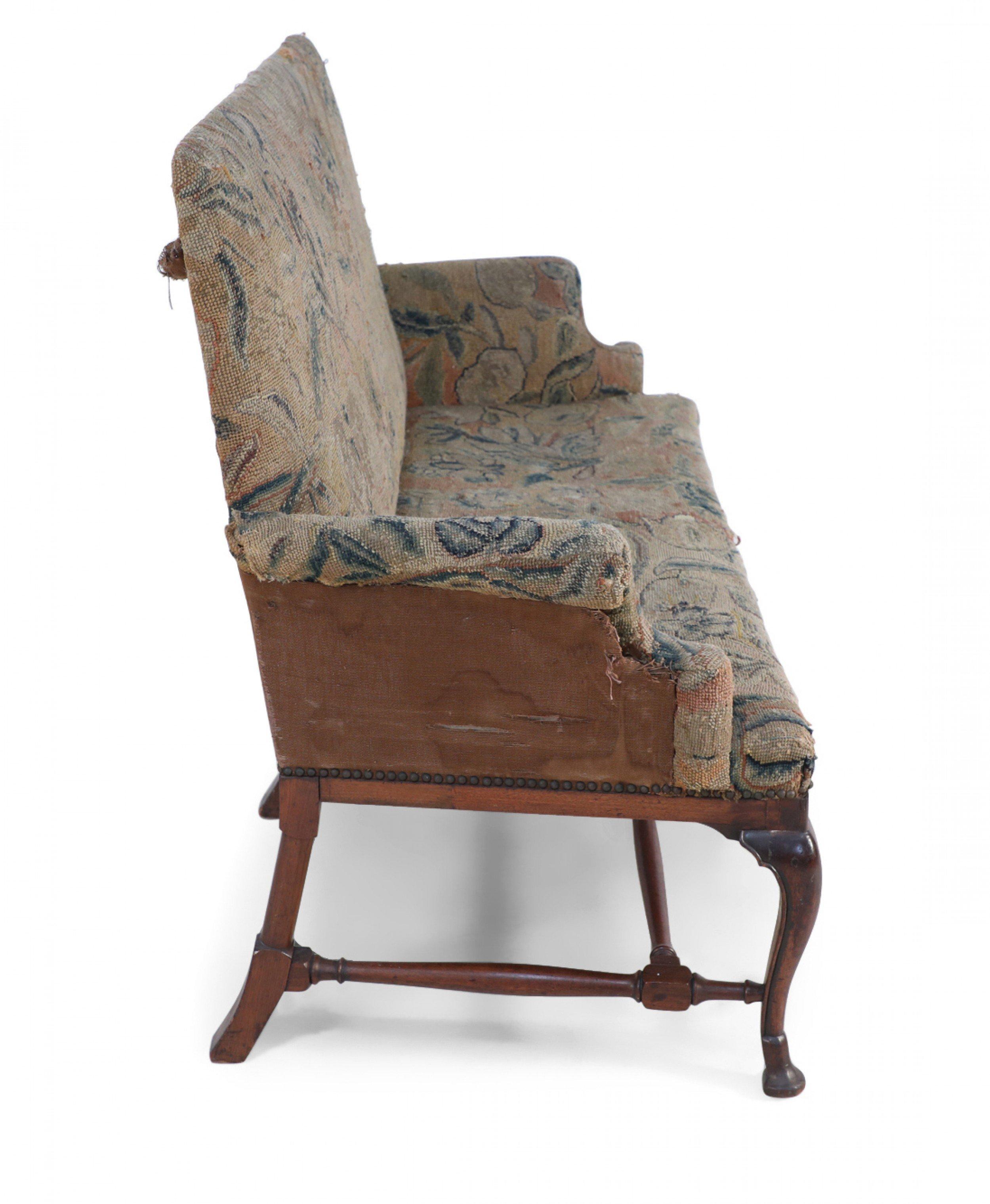 English Queen Anne Needlepoint Tapestry and Walnut Settee In Good Condition For Sale In New York, NY