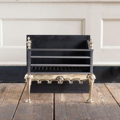 Brasero anglais en laiton et acier de style Queen Anne Revive