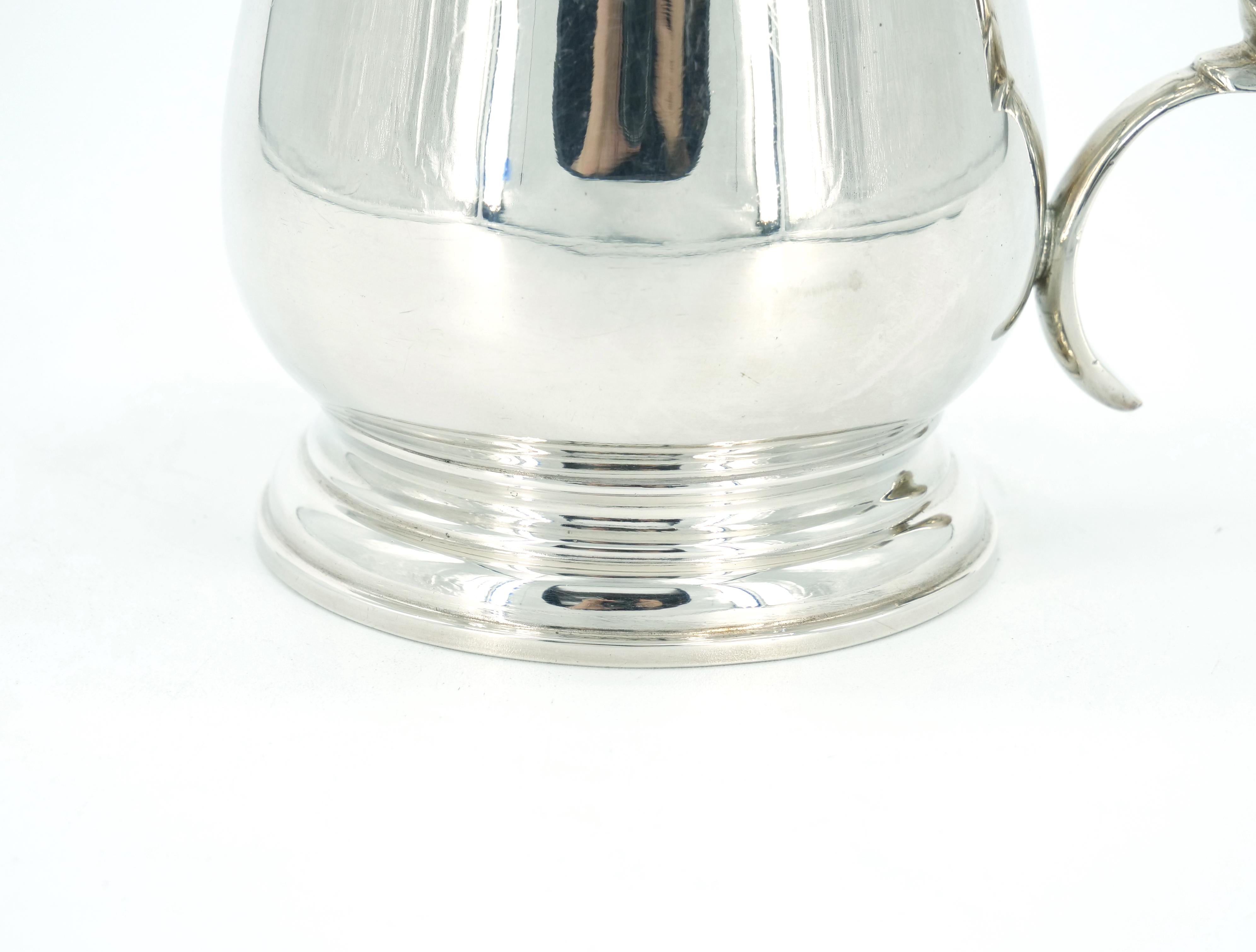 English Queen Anne Silver Plate Covered Footed Tankard In Good Condition For Sale In Tarry Town, NY