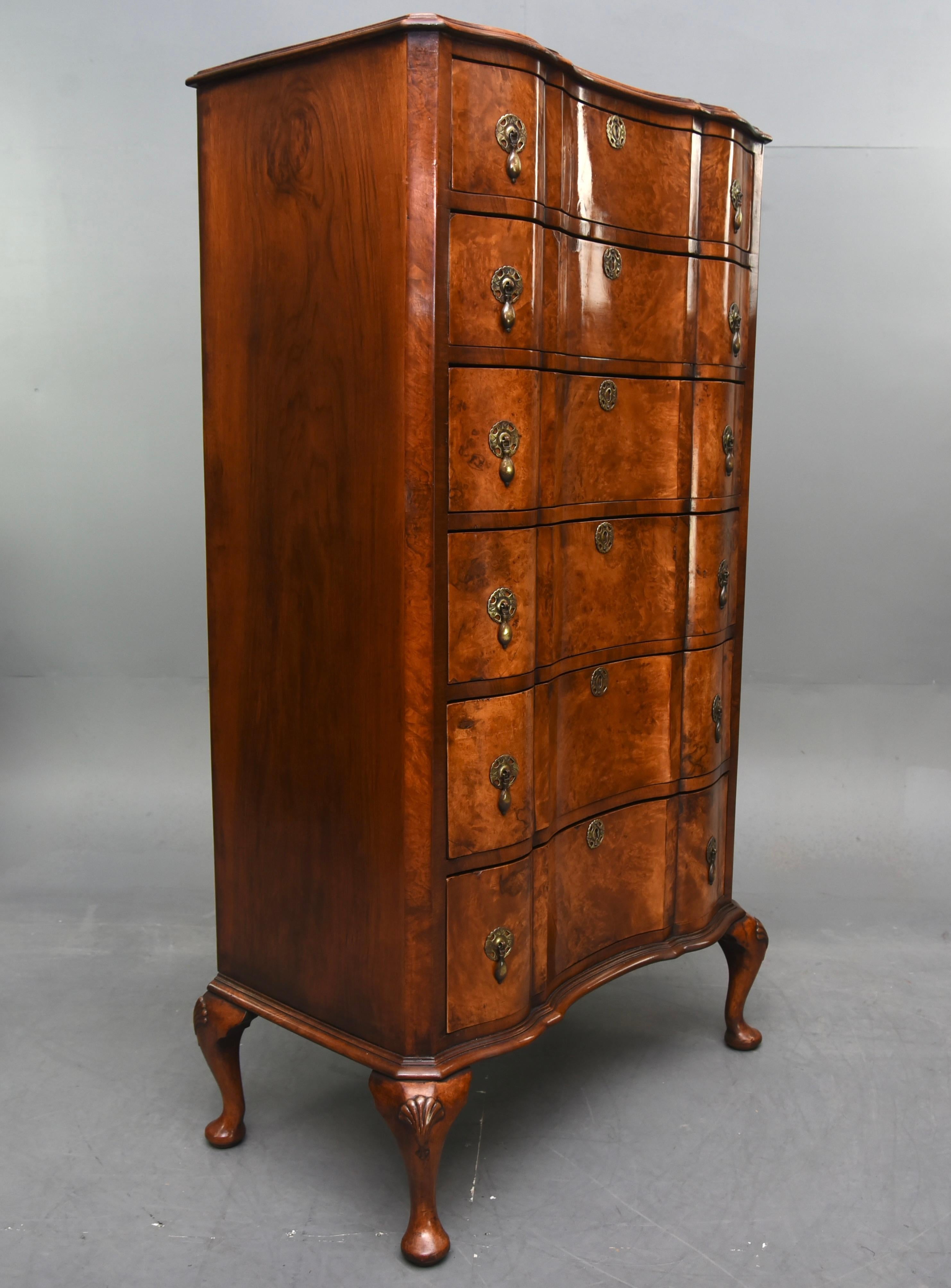 English Queen Anne Style Burr Walnut Chest of Drawers In Good Condition In Chelmsford, GB