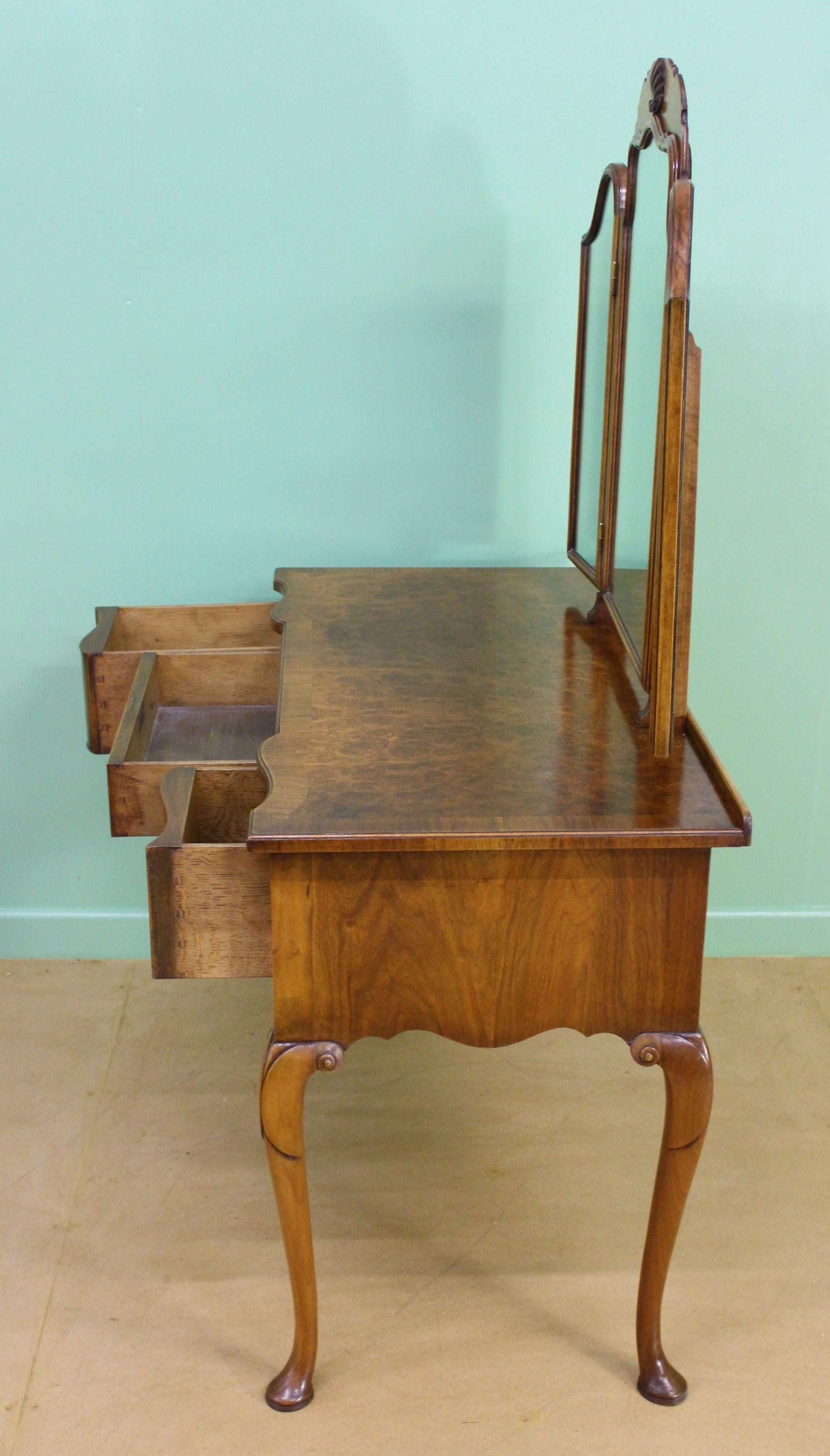 English Queen Anne Style Burr Walnut Dressing Table 12