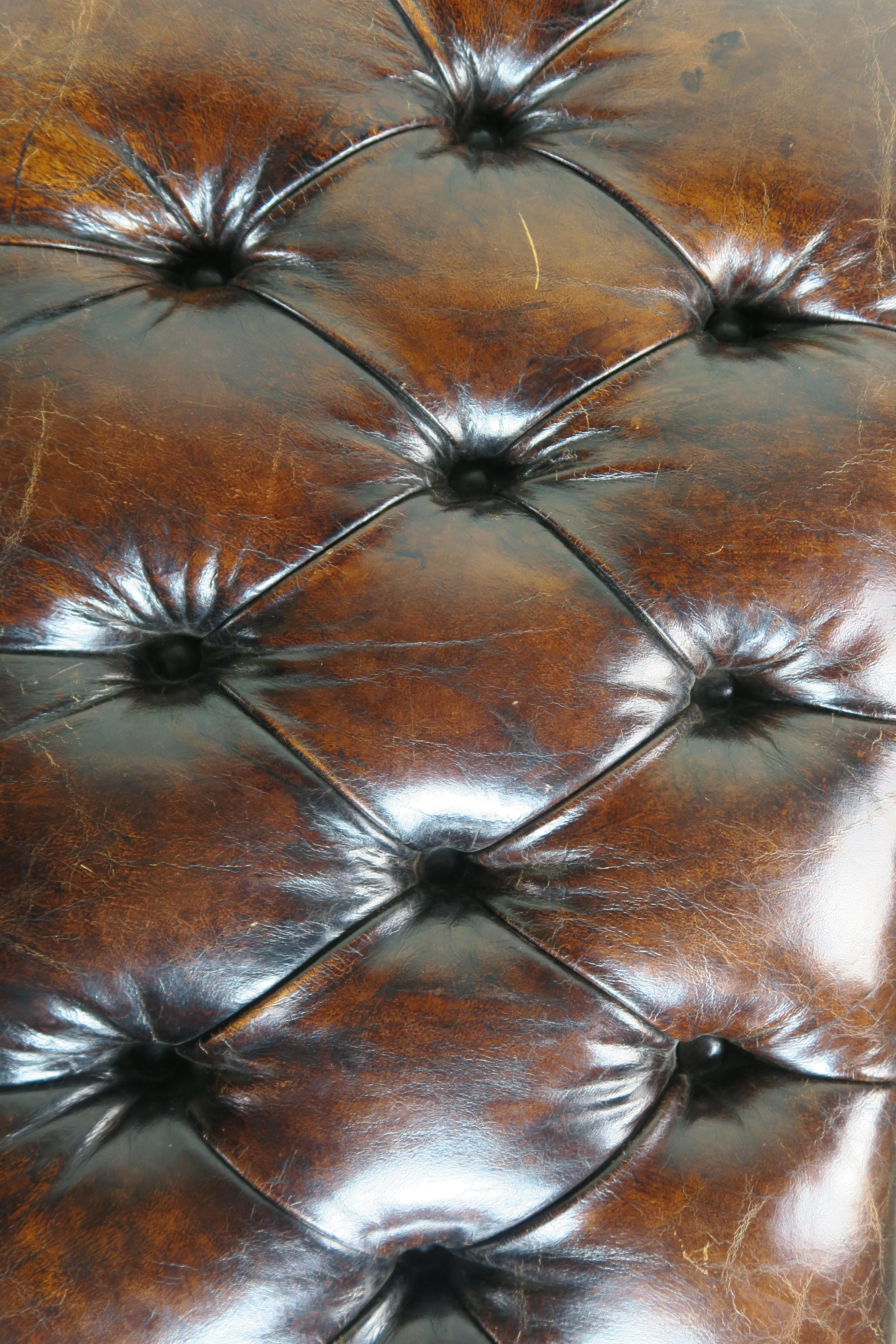 English Queen Anne Style Leather Tufted Bench, circa 1900 5