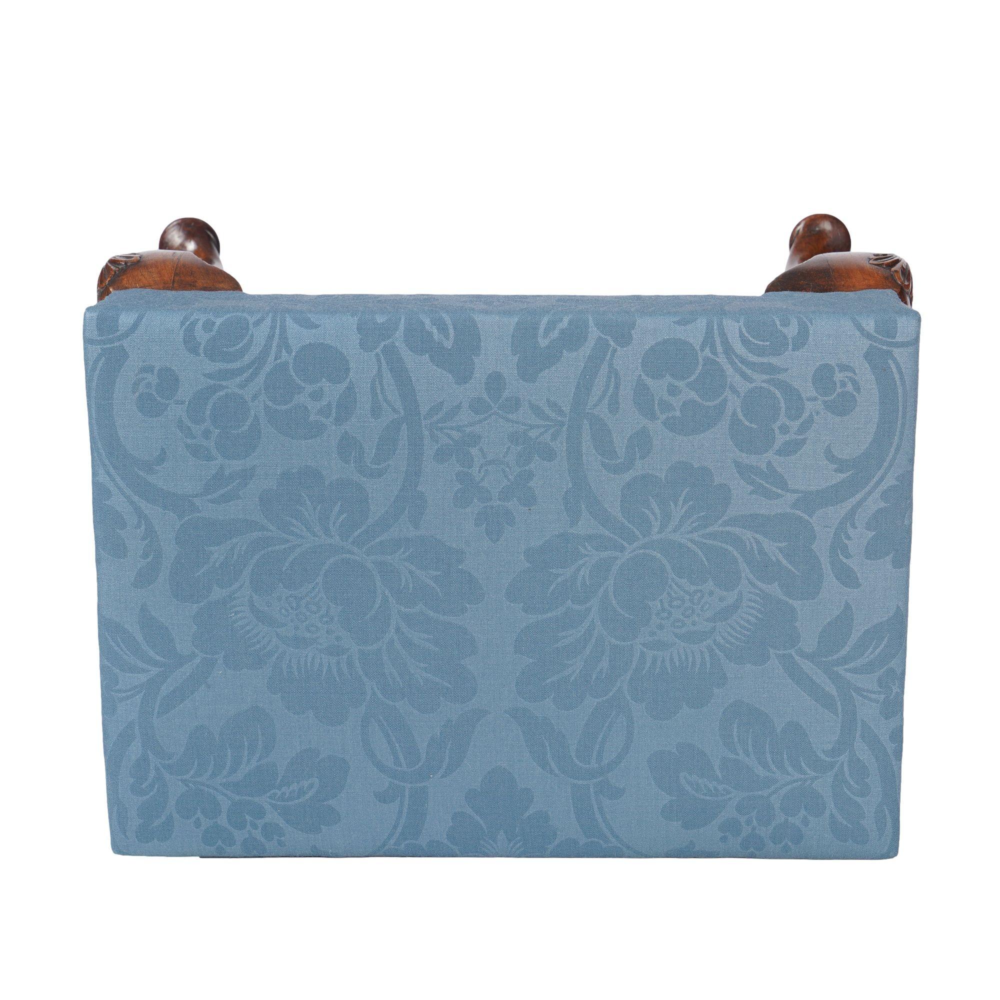 Englischer gepolsterter englischer Queen Anne-Hocker, um 1850 im Angebot 7