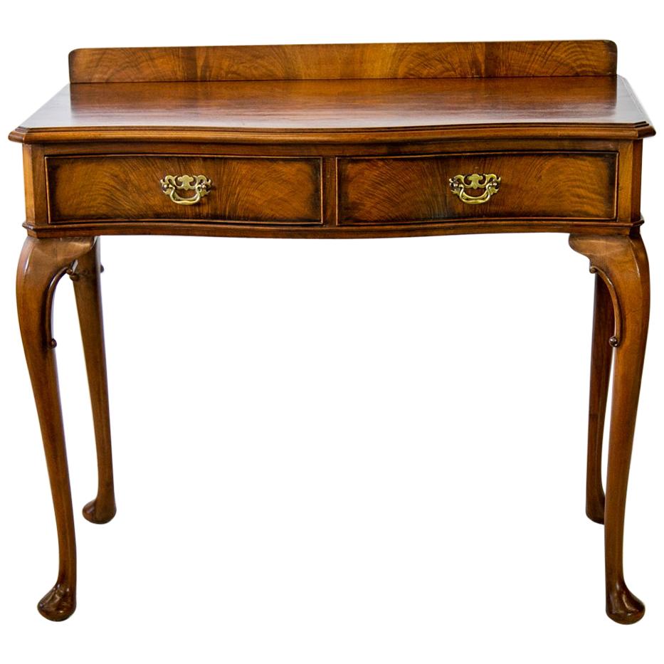 English Queen Anne Walnut Serving Table For Sale