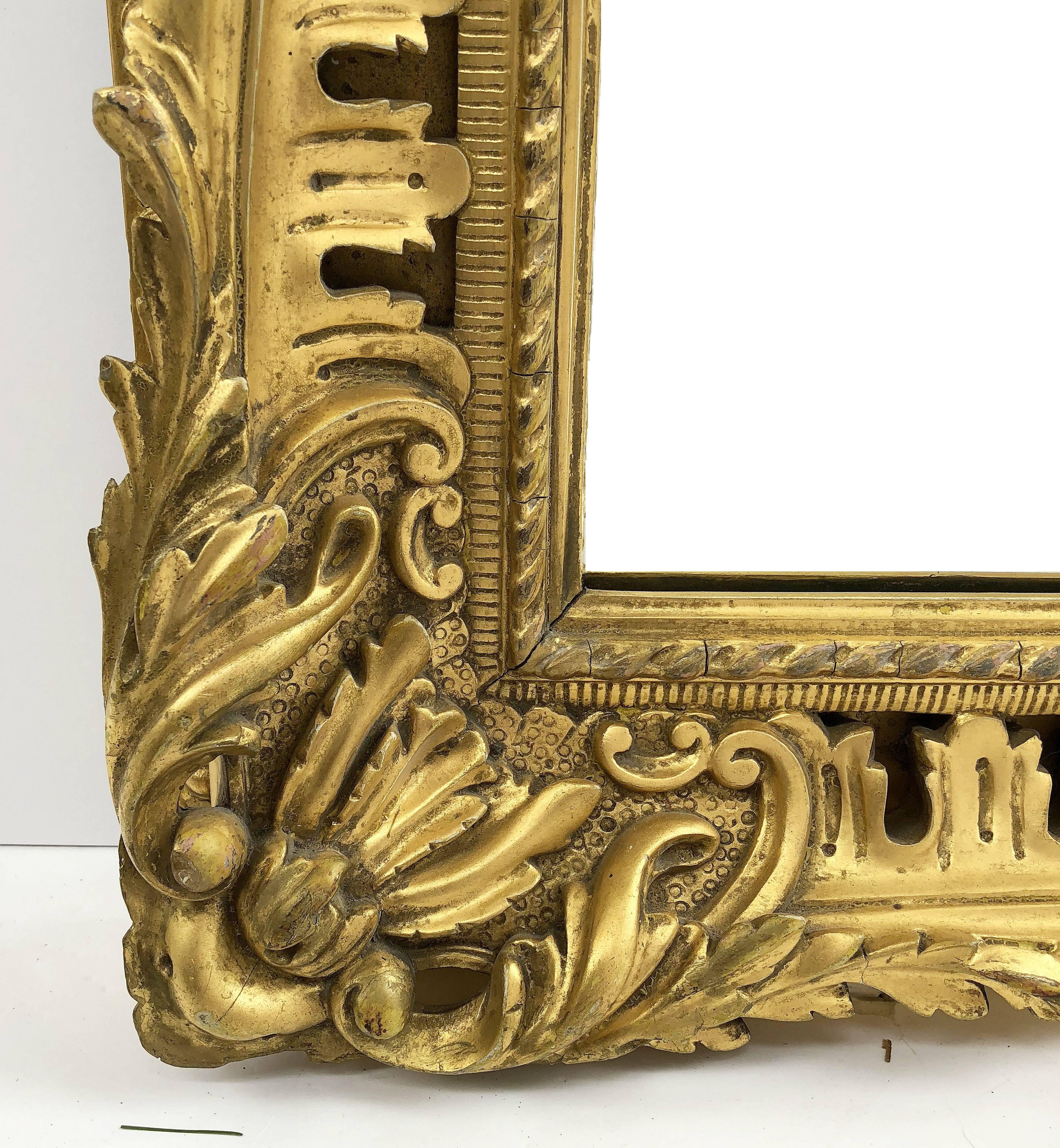 English Rectangular Beveled Mirror in Gilt Frame (H 35 1/4 x W 27) For Sale 1