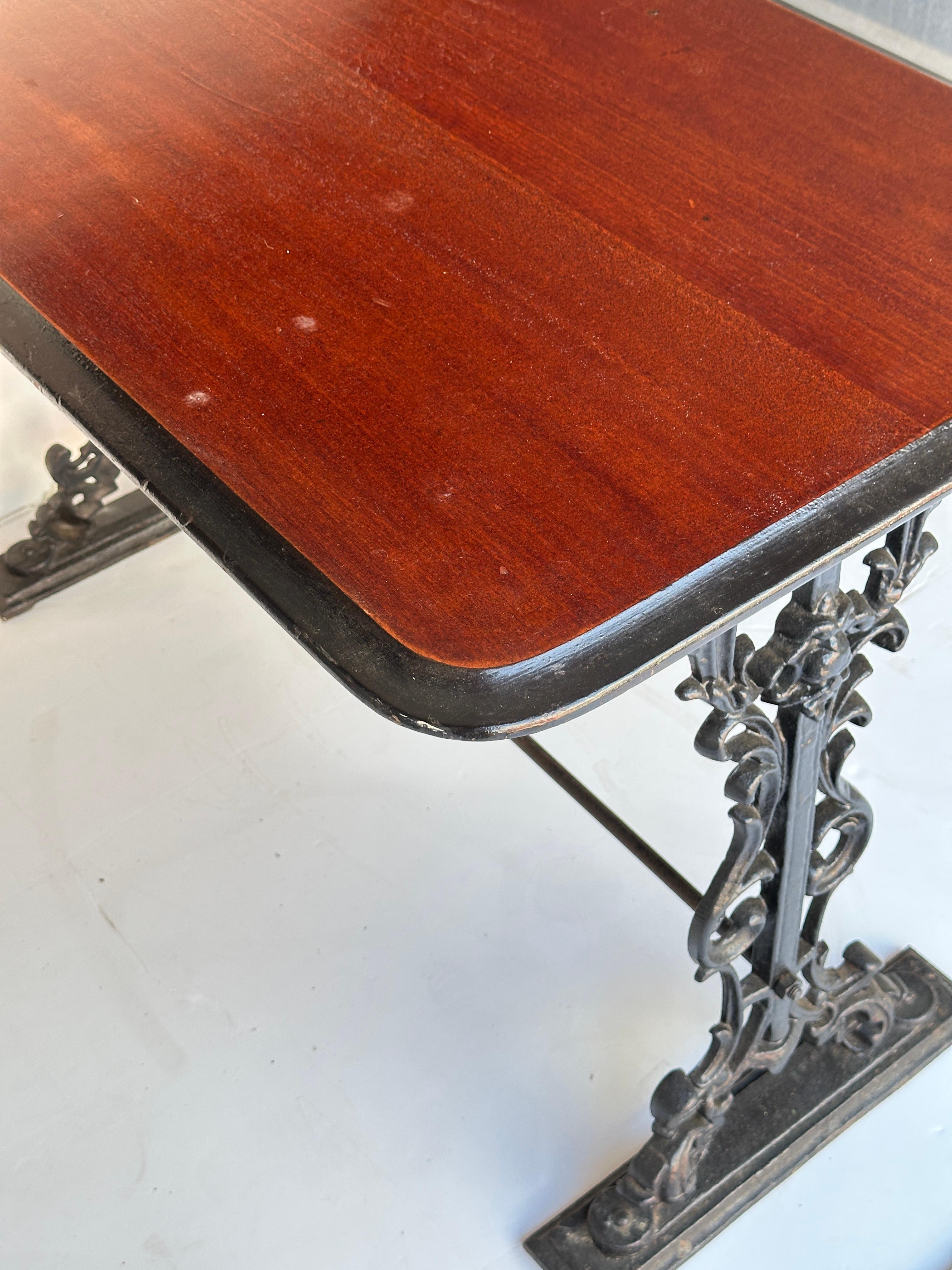 19th Century English Rectangular Console Bar or Pub Table of Wood and Cast Iron For Sale