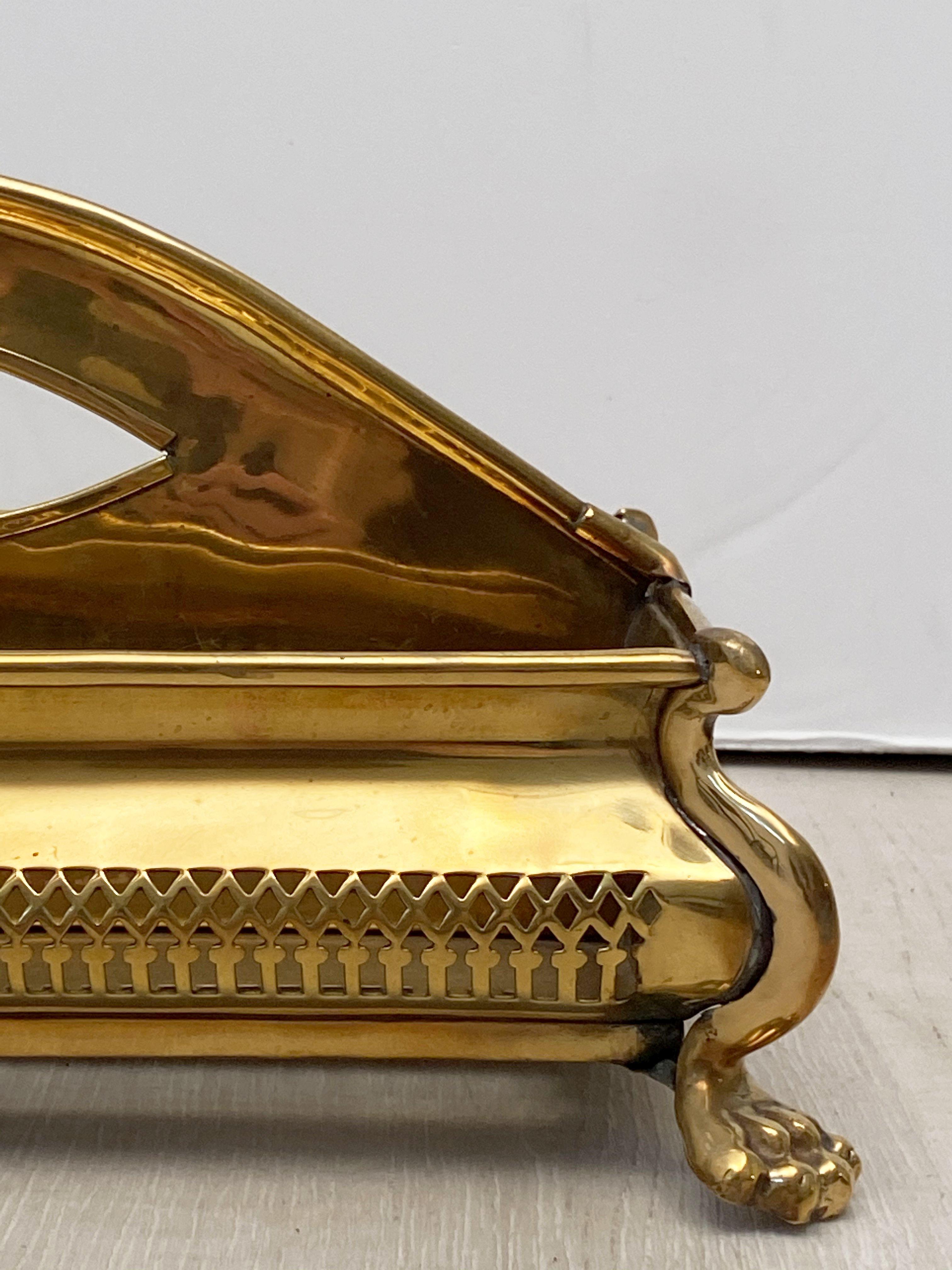 English Rectangular Cutlery Tray of Brass on Lion's Paw Feet 3