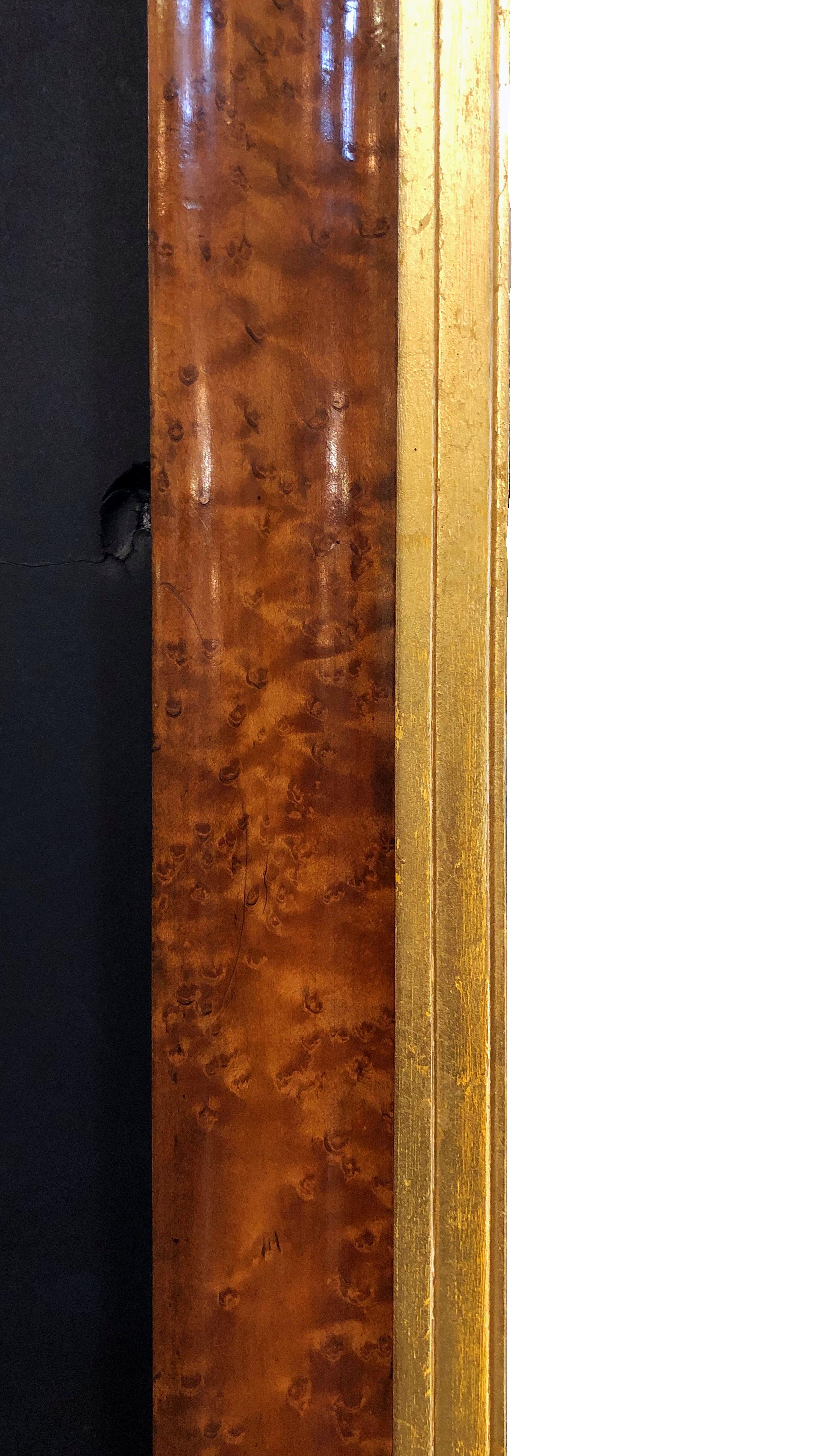 English Rectangular Maple and Gilt-wood Framed Mirror (H 41 3/4 x W 31 7/8) In Good Condition In Austin, TX