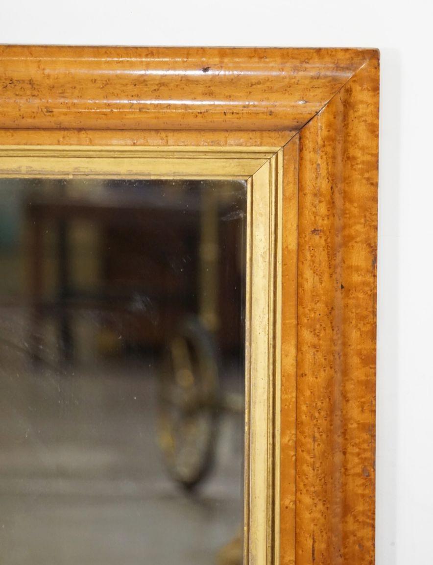 English Rectangular Mirror with Maple and Giltwood Frame (34 1/2 x W 29 3/4) For Sale 5