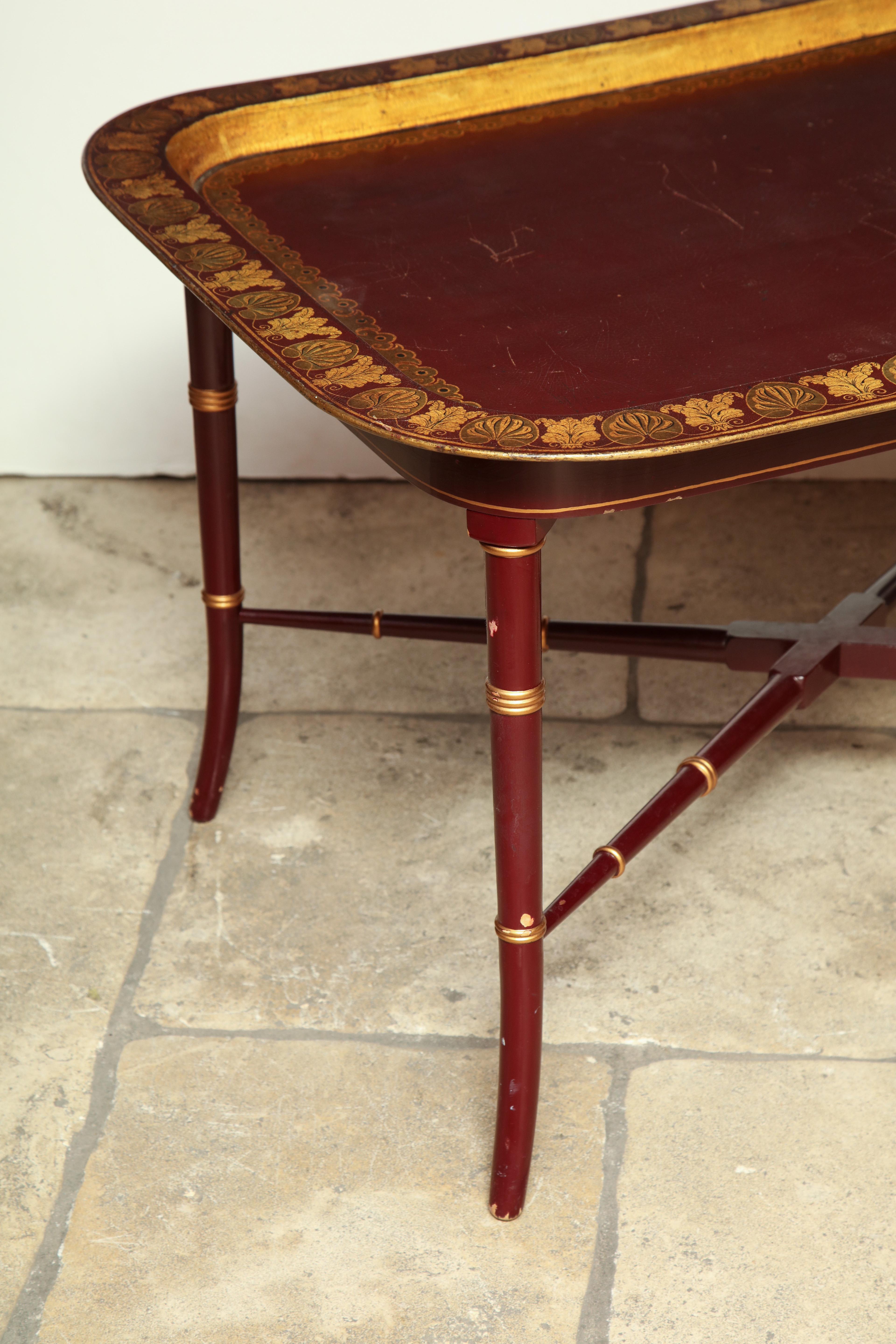 English Red Lacquered Papier Mâché Tray Table In Good Condition In Westwood, NJ