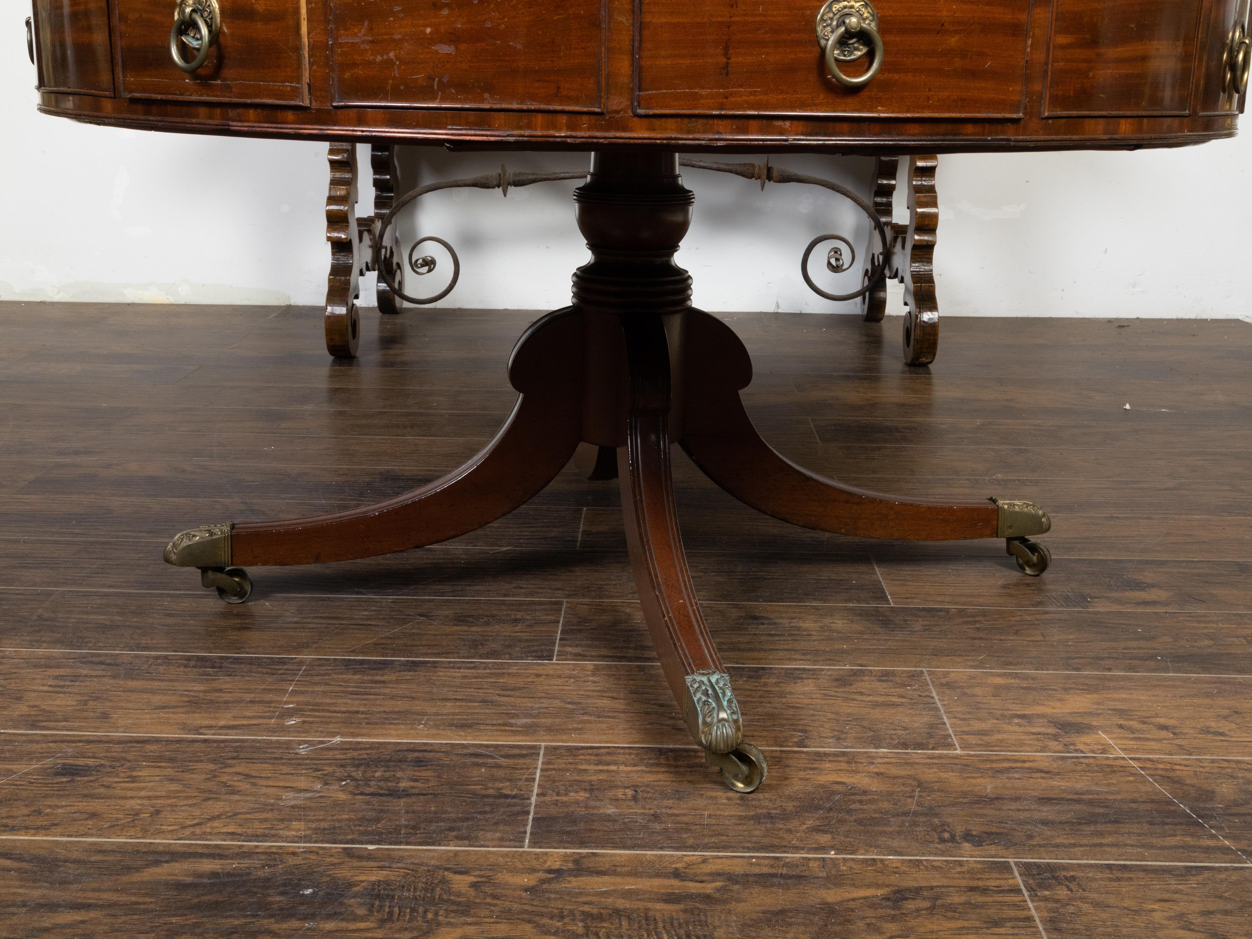 English Regency 1840s Mahogany Rent Table with Leather Top and Eight Drawers For Sale 1