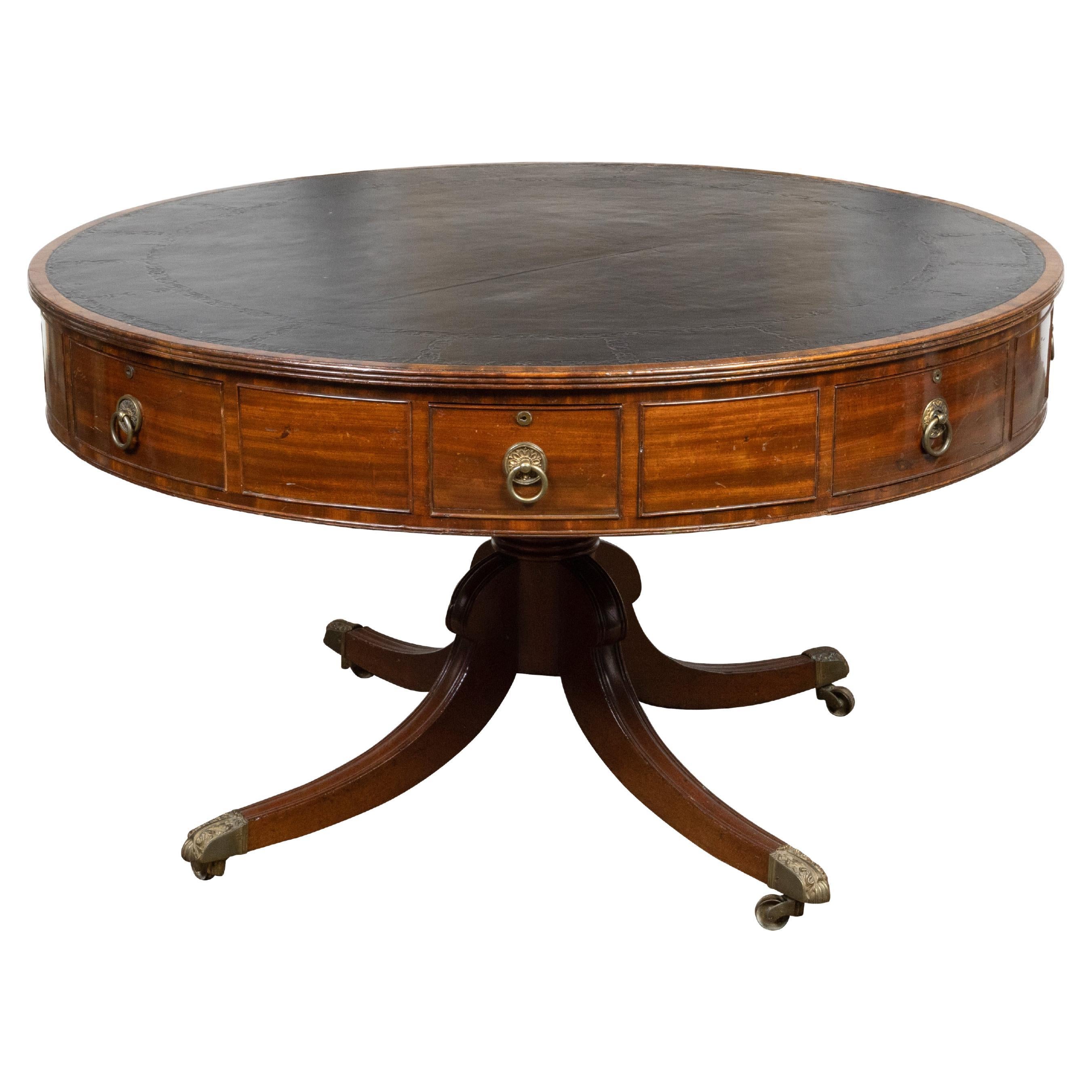 English Regency 1840s Mahogany Rent Table with Leather Top and Eight Drawers For Sale