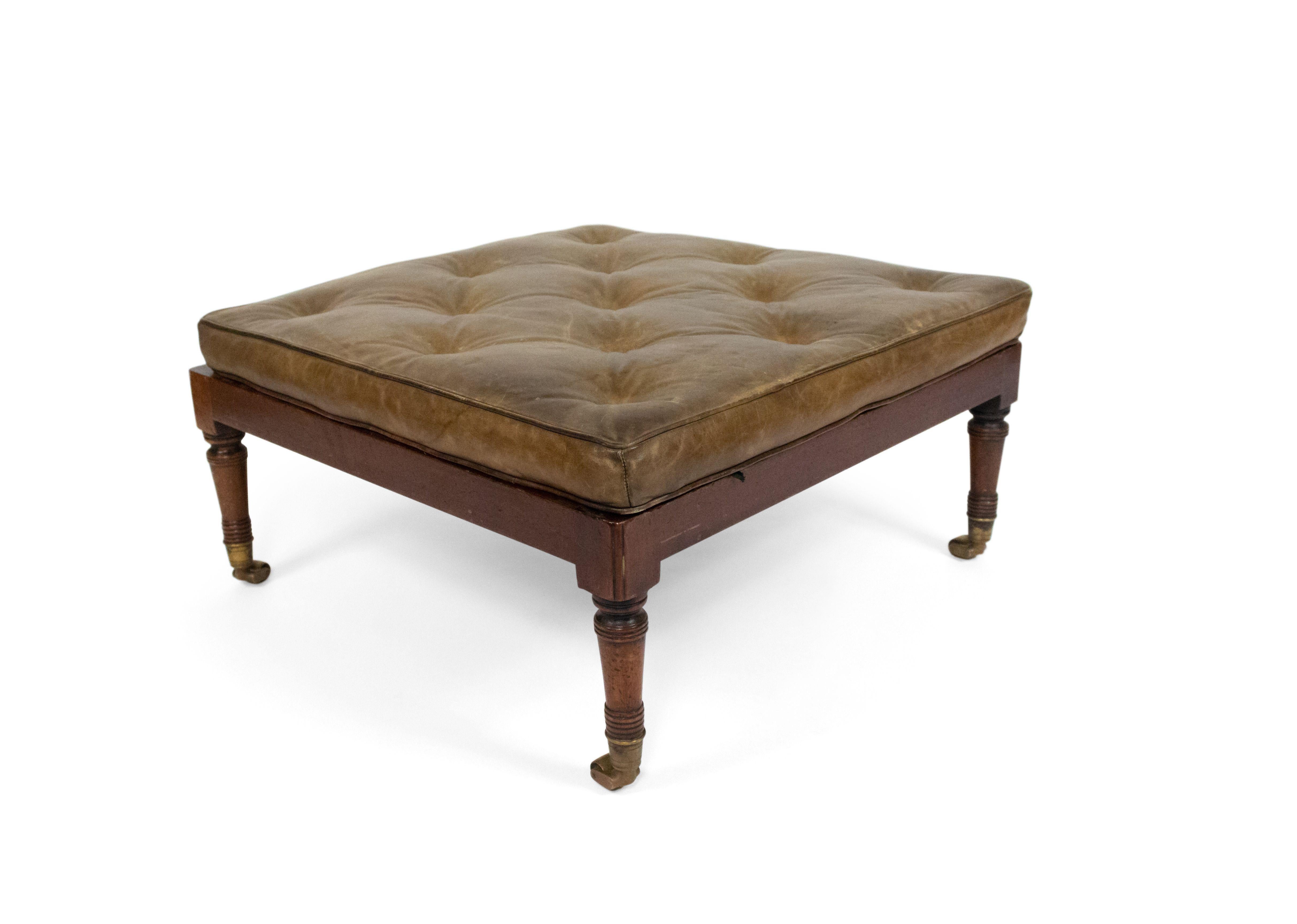 Regency Fauteuil de bibliothèque à baldaquin de style Régence anglaise en vente