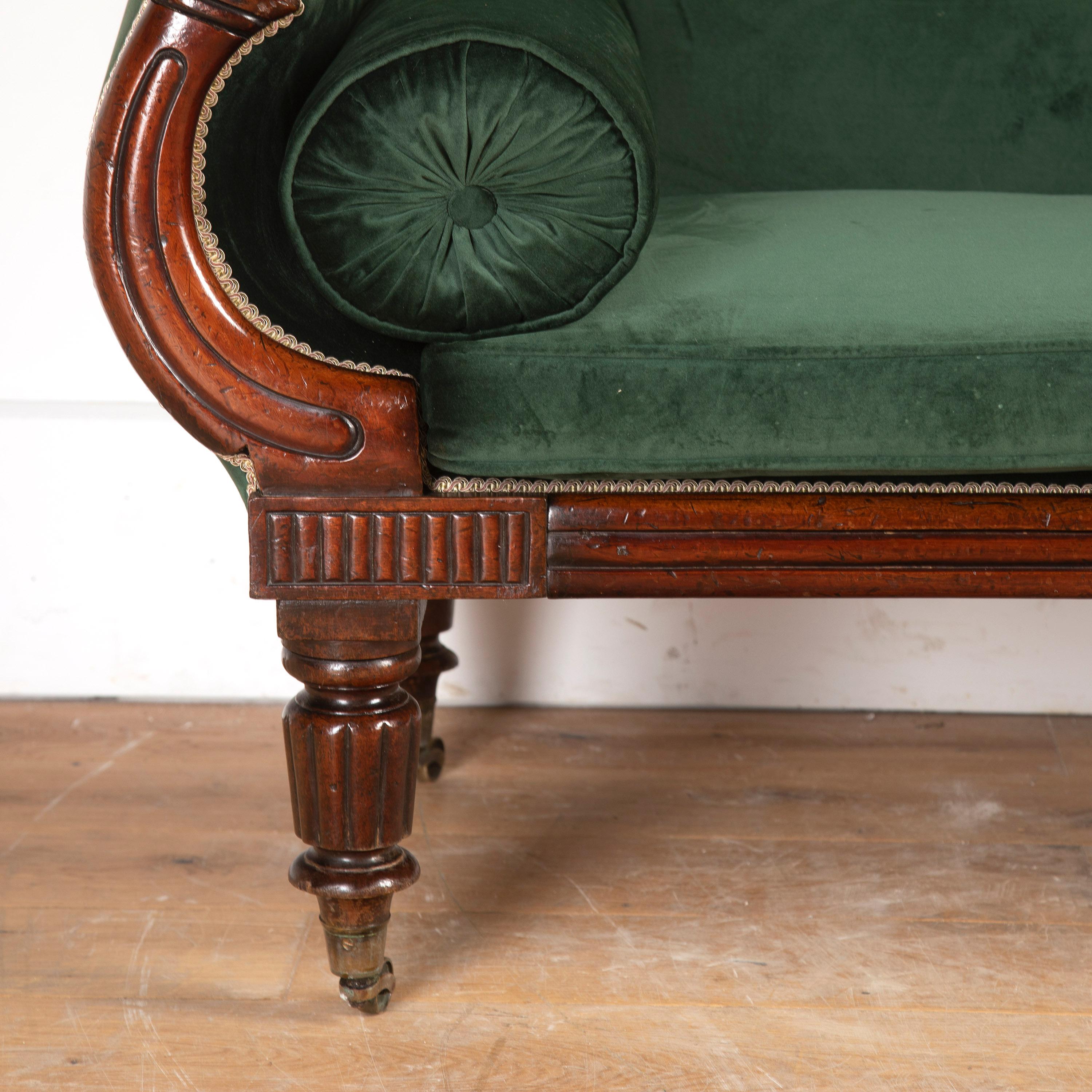 English Regency 19th Century Mahogany Sofa In Good Condition In Gloucestershire, GB