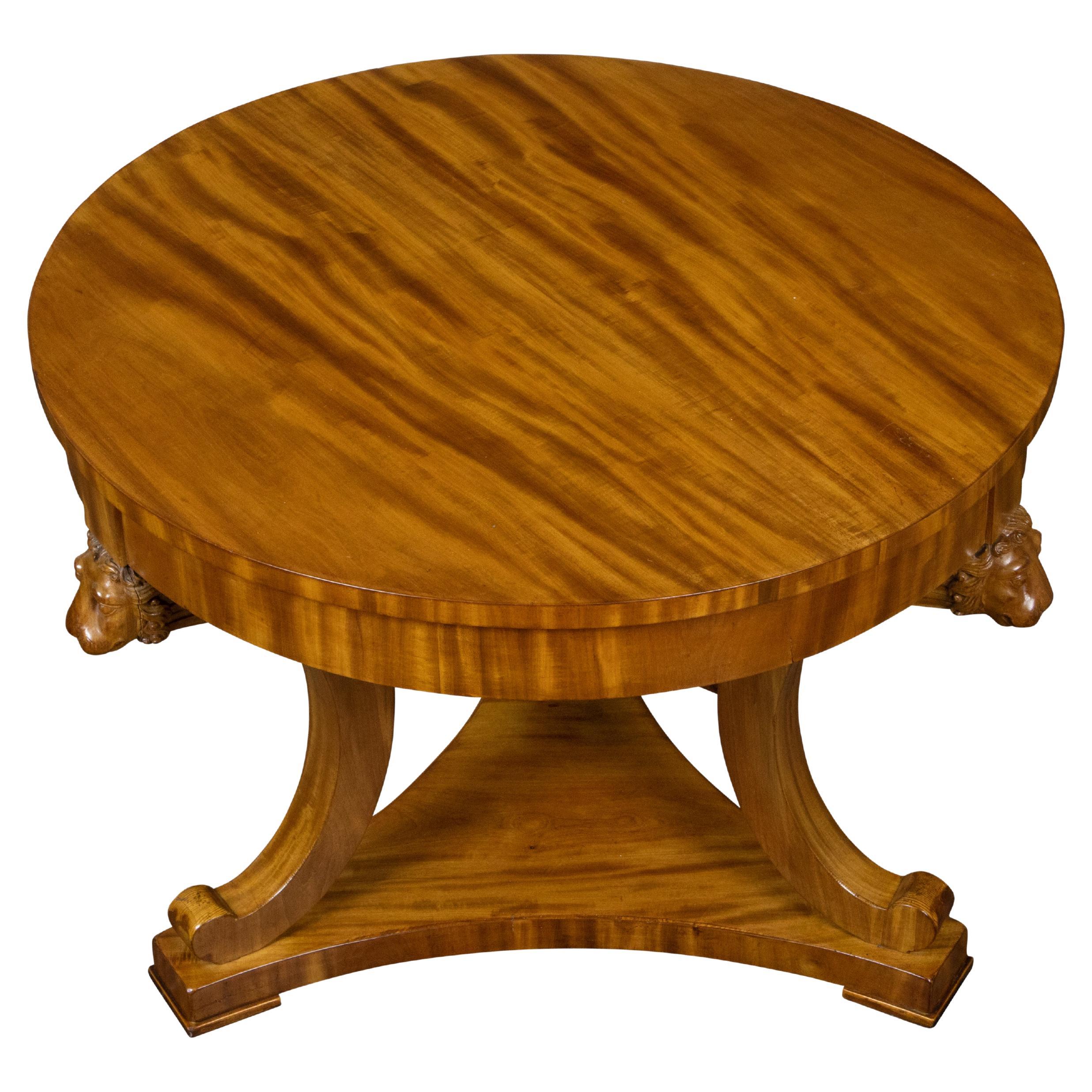 English Regency 19th Century Walnut Table with Carved Lion Heads and Tripod Base