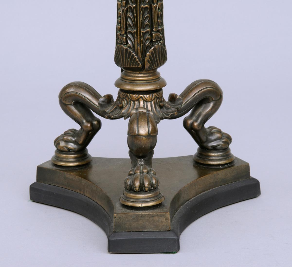 English Regency Antique Bronze Lamp, circa 1820 In Good Condition For Sale In Sheffield, MA