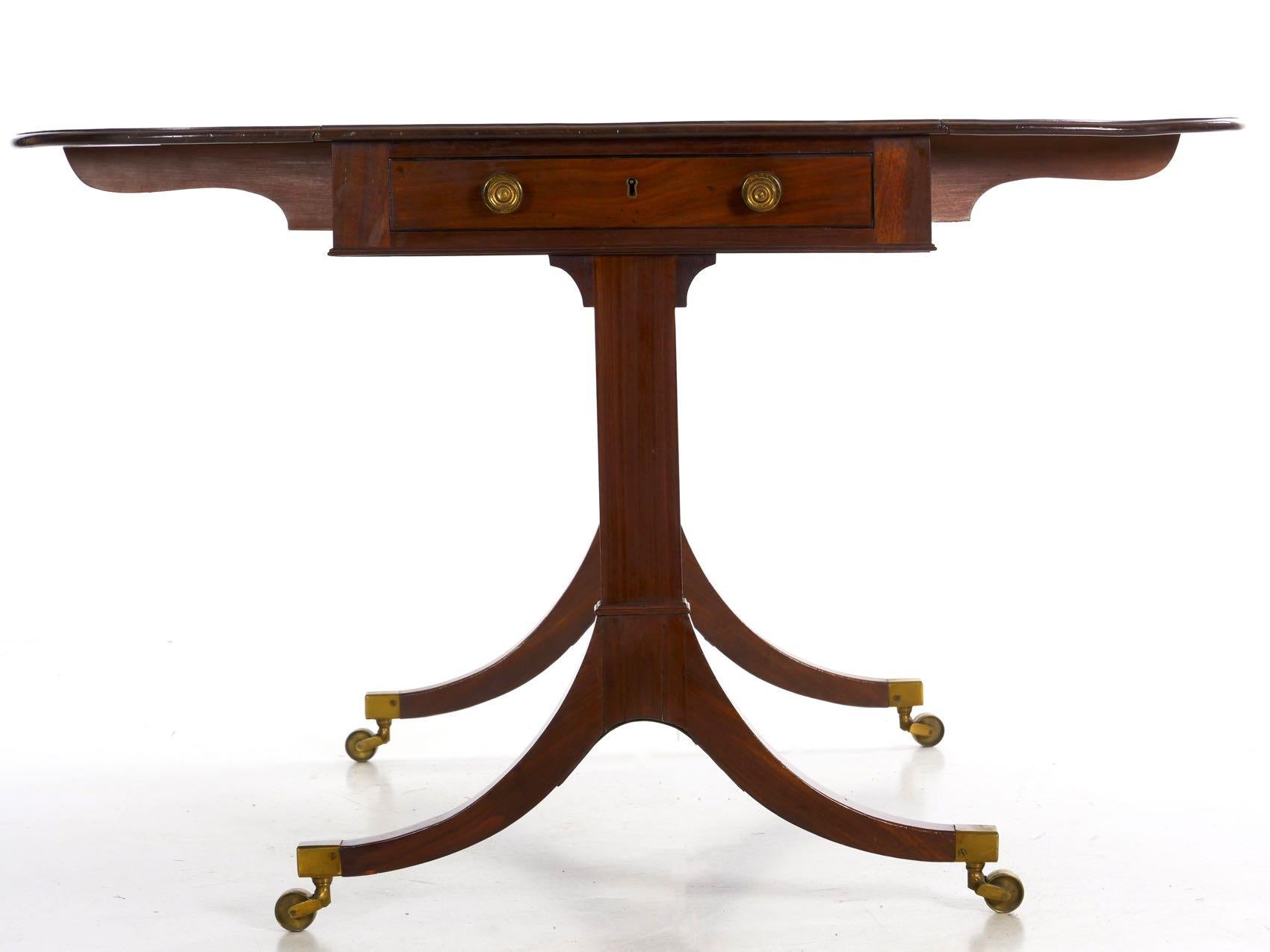 English Regency Antique Mahogany Sofa Accent Table, circa 1815 1