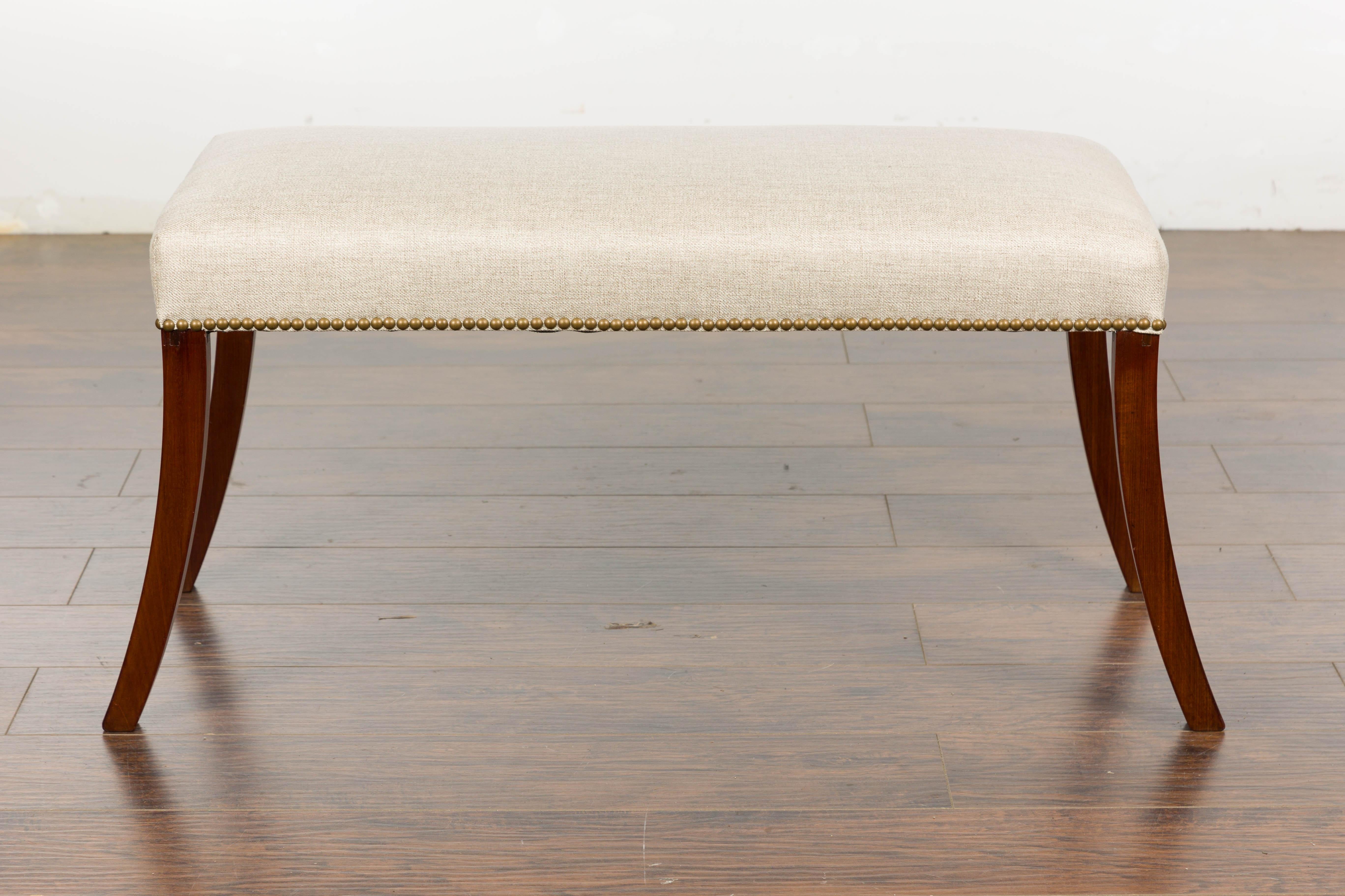 English Regency Bench with Saber Legs and Custom Linen Upholstery In Good Condition For Sale In Atlanta, GA