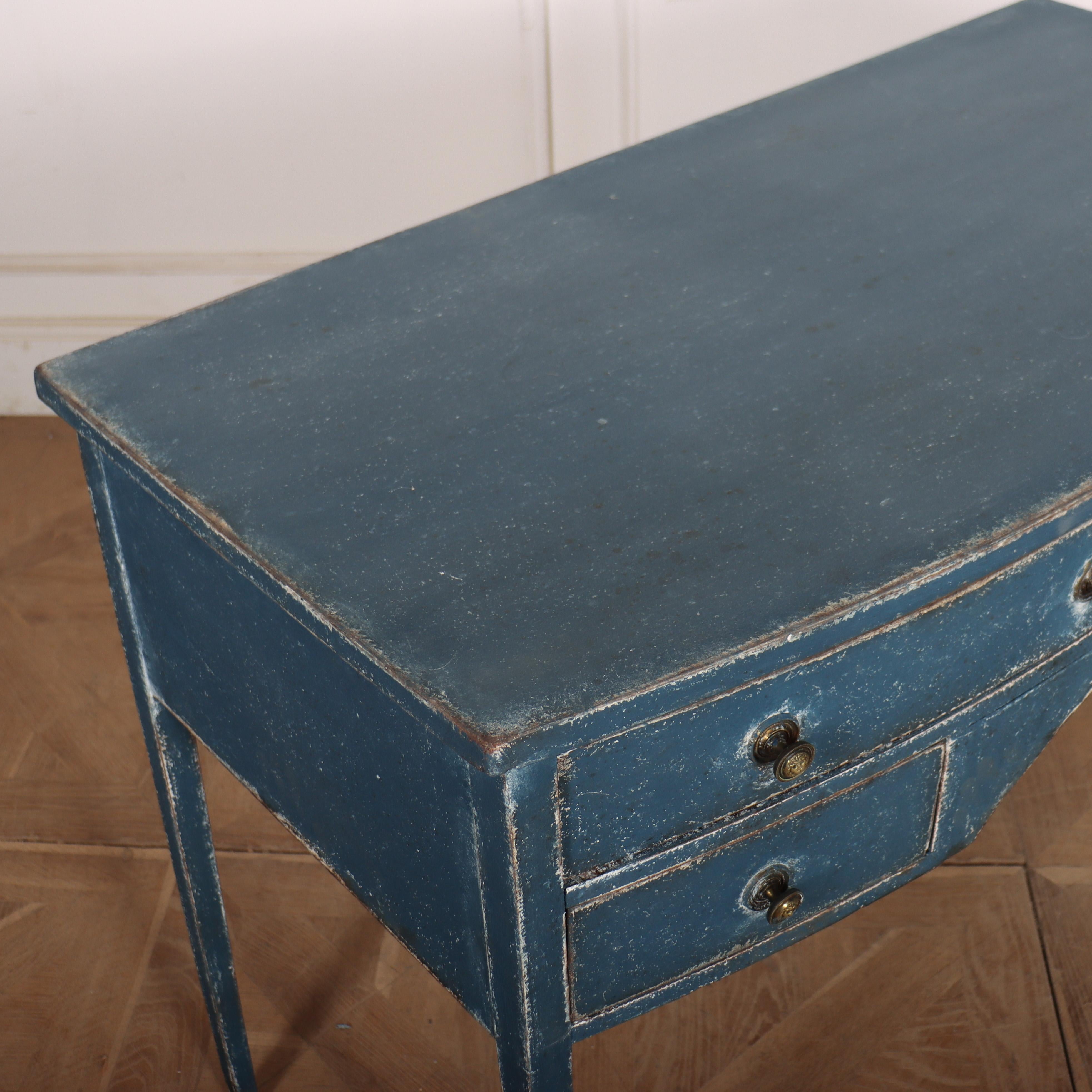 19th Century English Regency Bow Front Desk For Sale