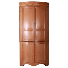 Credenza angolare inglese Regency con fronte ad arco