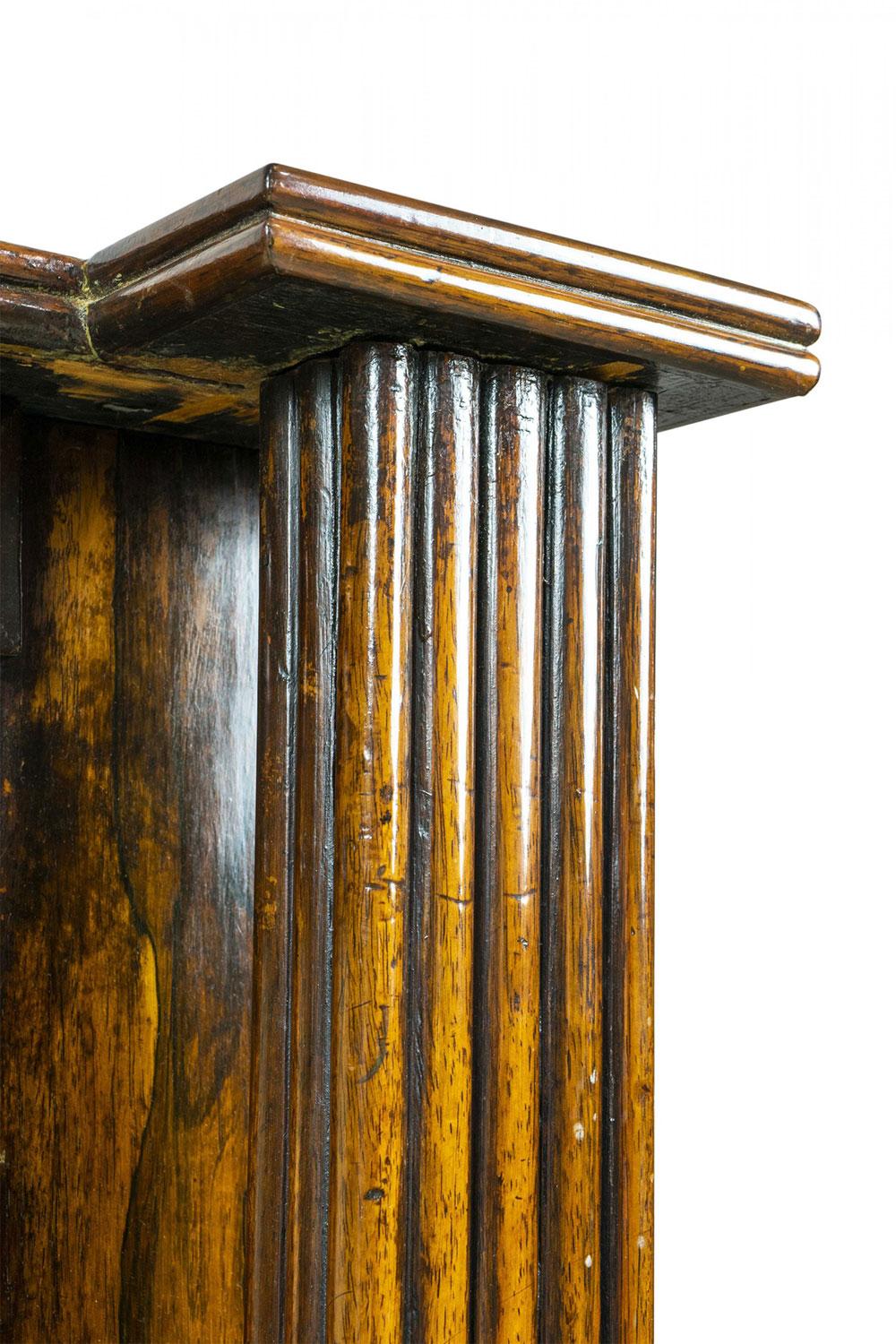 Mobile laterale in palissandro intarsiato in ottone della Reggenza inglese in vendita 1