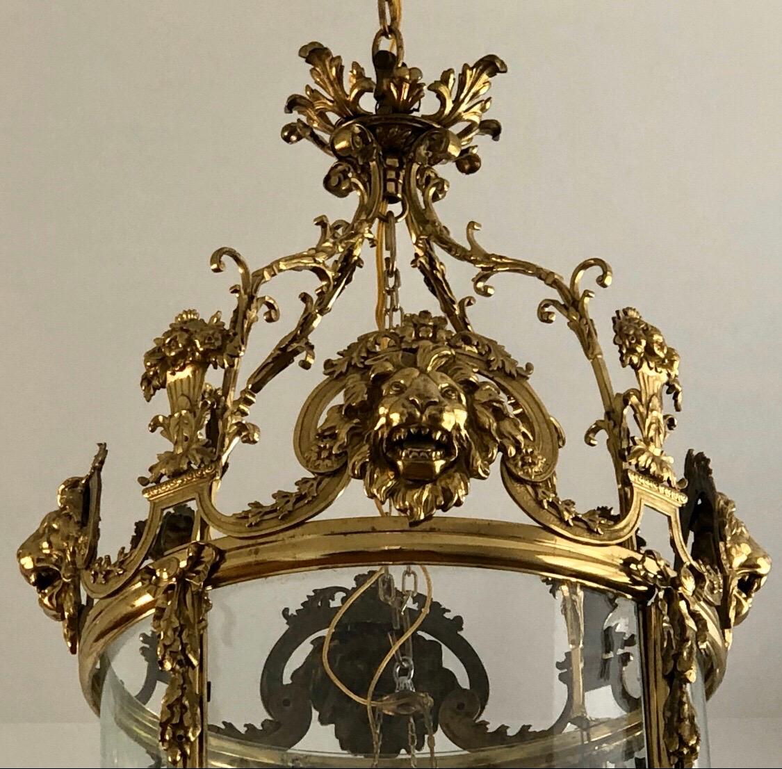 English Regency Brass Lantern with Lion Mask, 19th Century In Good Condition For Sale In Charleston, SC