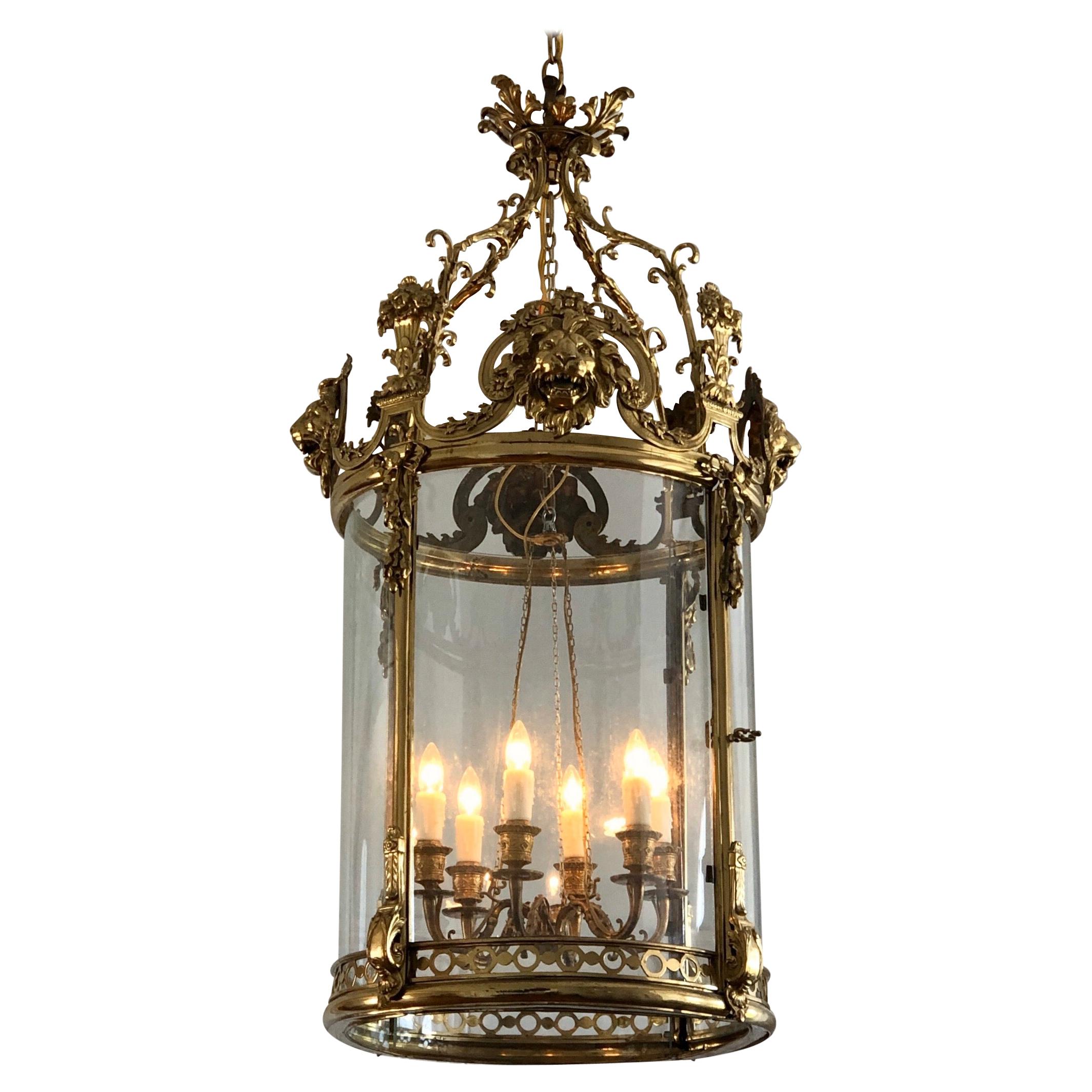 Lanterne en laiton de style Régence anglaise avec masque de lion, 19ème siècle