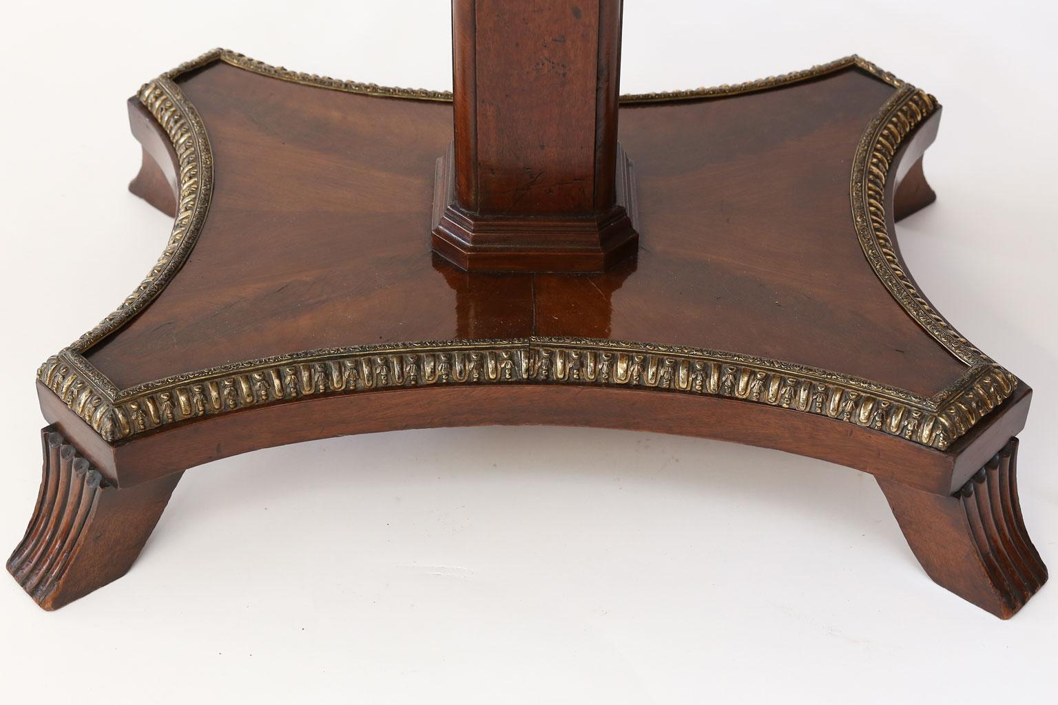 English Leather-Top Center Table in Cuban Mahogany For Sale 5