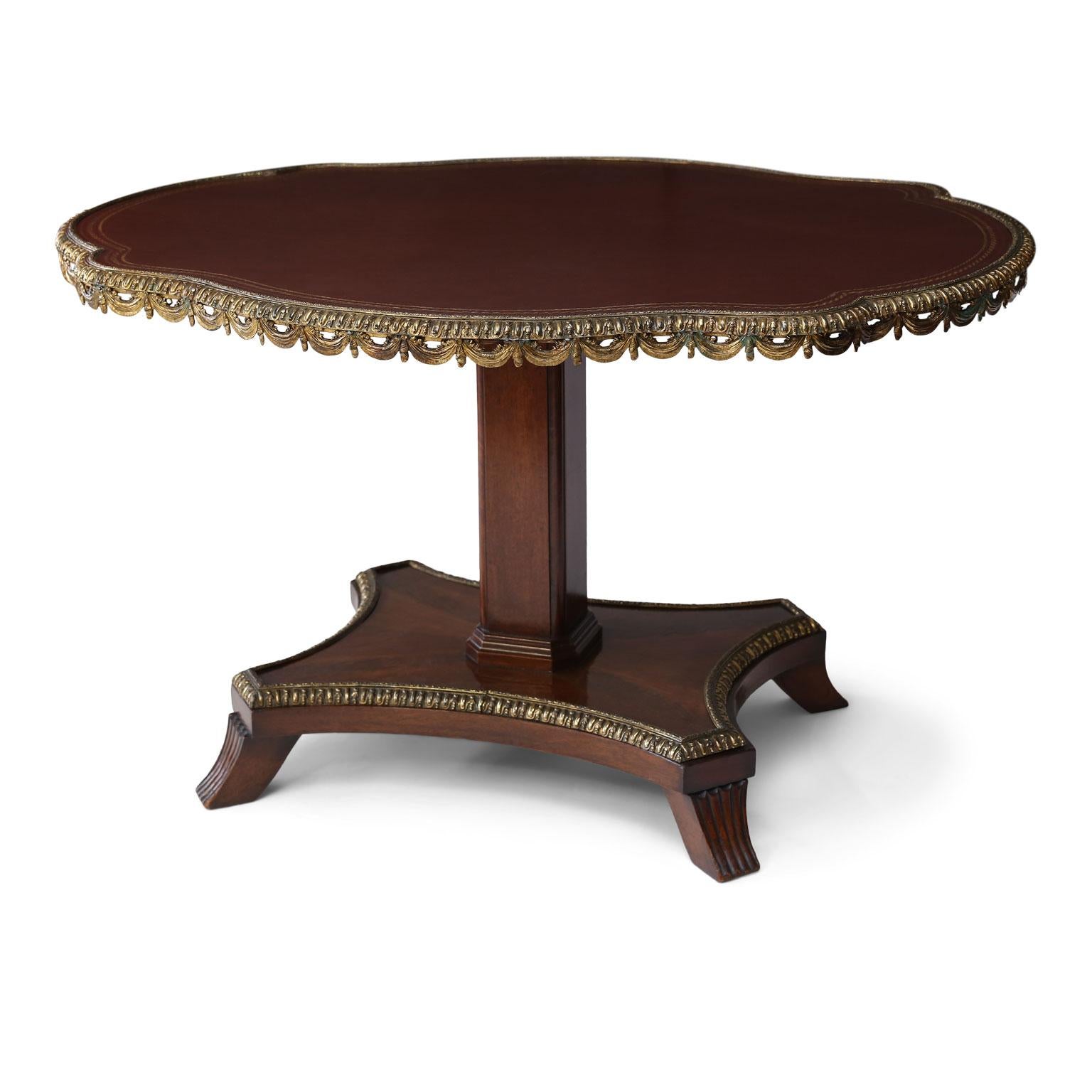 English Leather-Top Center Table in Cuban Mahogany For Sale 2