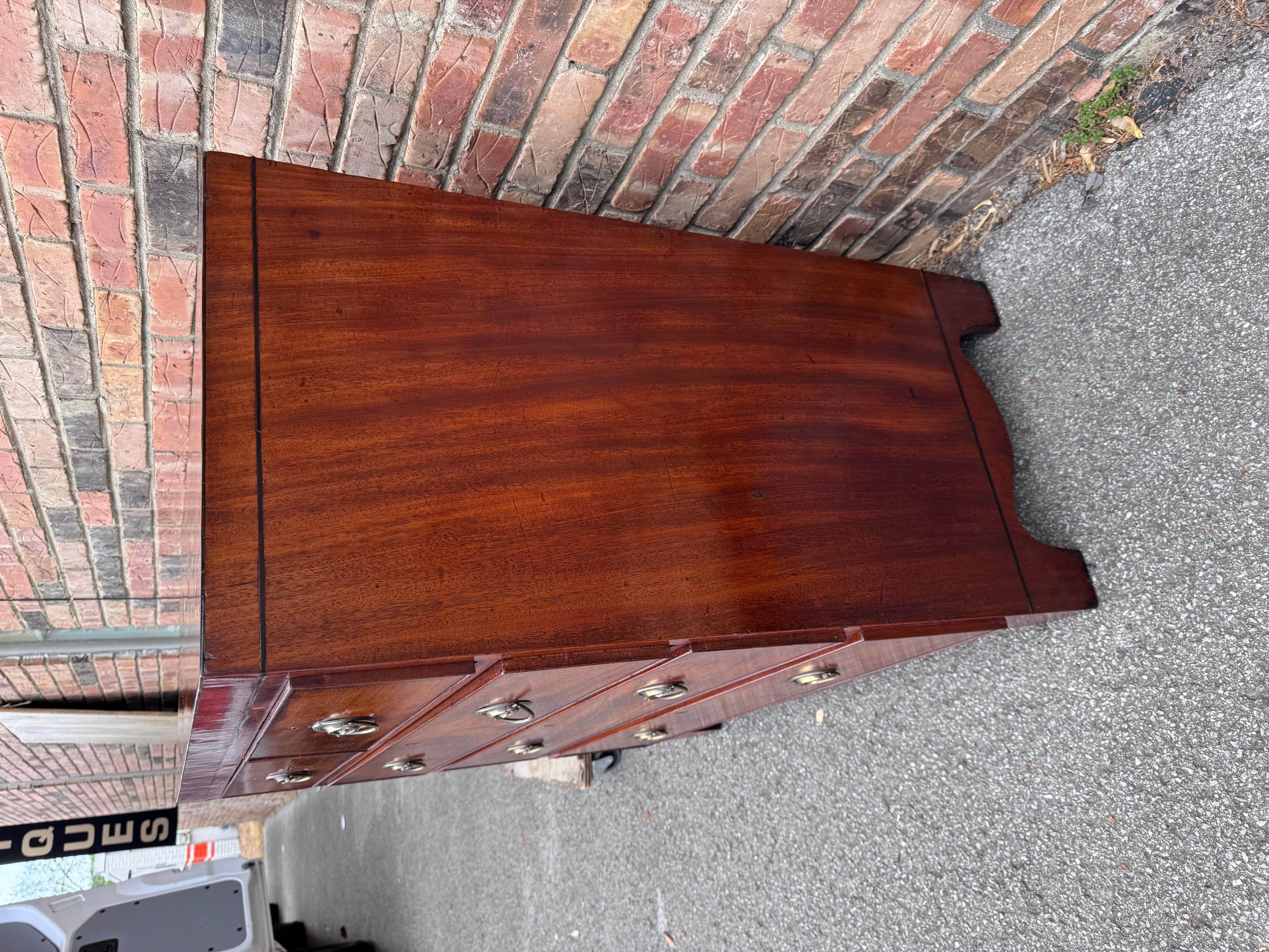 English Regency Chest of Drawers For Sale 1