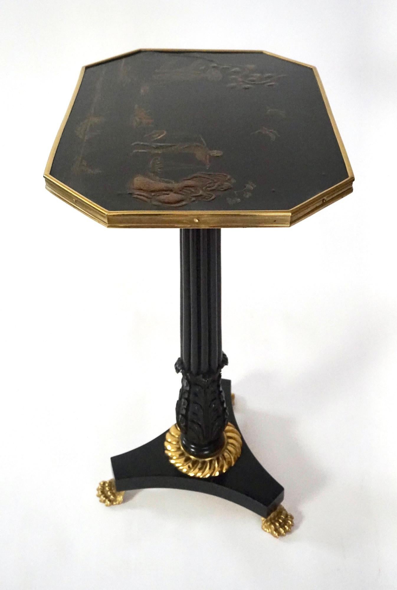 English Regency Chinoiserie Lacquer Top Ebonized Brass Mounted Stand, circa 1820 In Good Condition For Sale In Kinderhook, NY