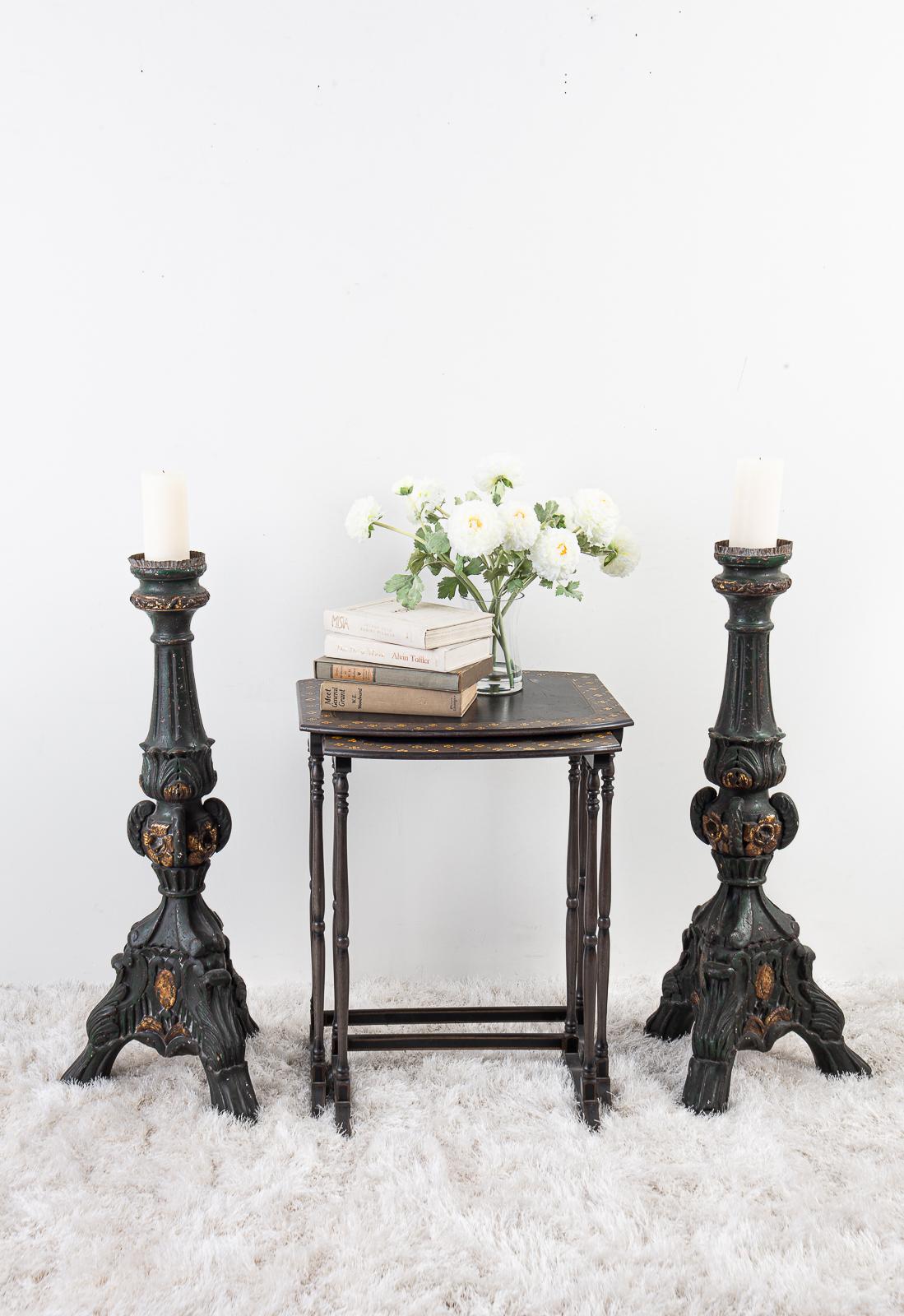 Hand-Painted English Regency Chinoiserie Nesting Tables