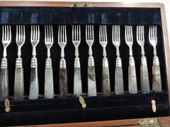 Set da frutta per 12 persone in argento e agata di stile classico della Reggenza inglese