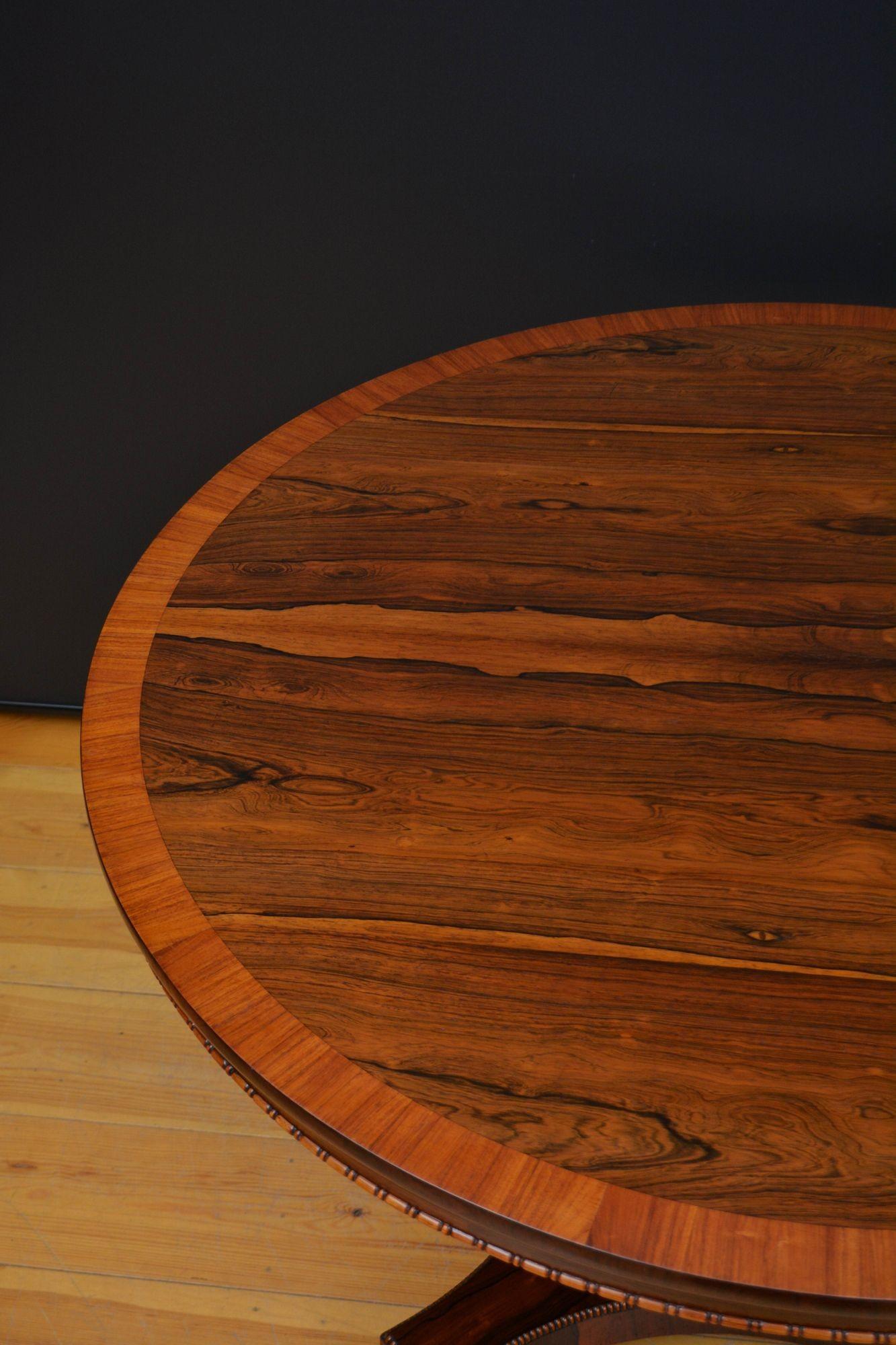 English Regency Dining Table / Centre Table in Rosewood For Sale 1