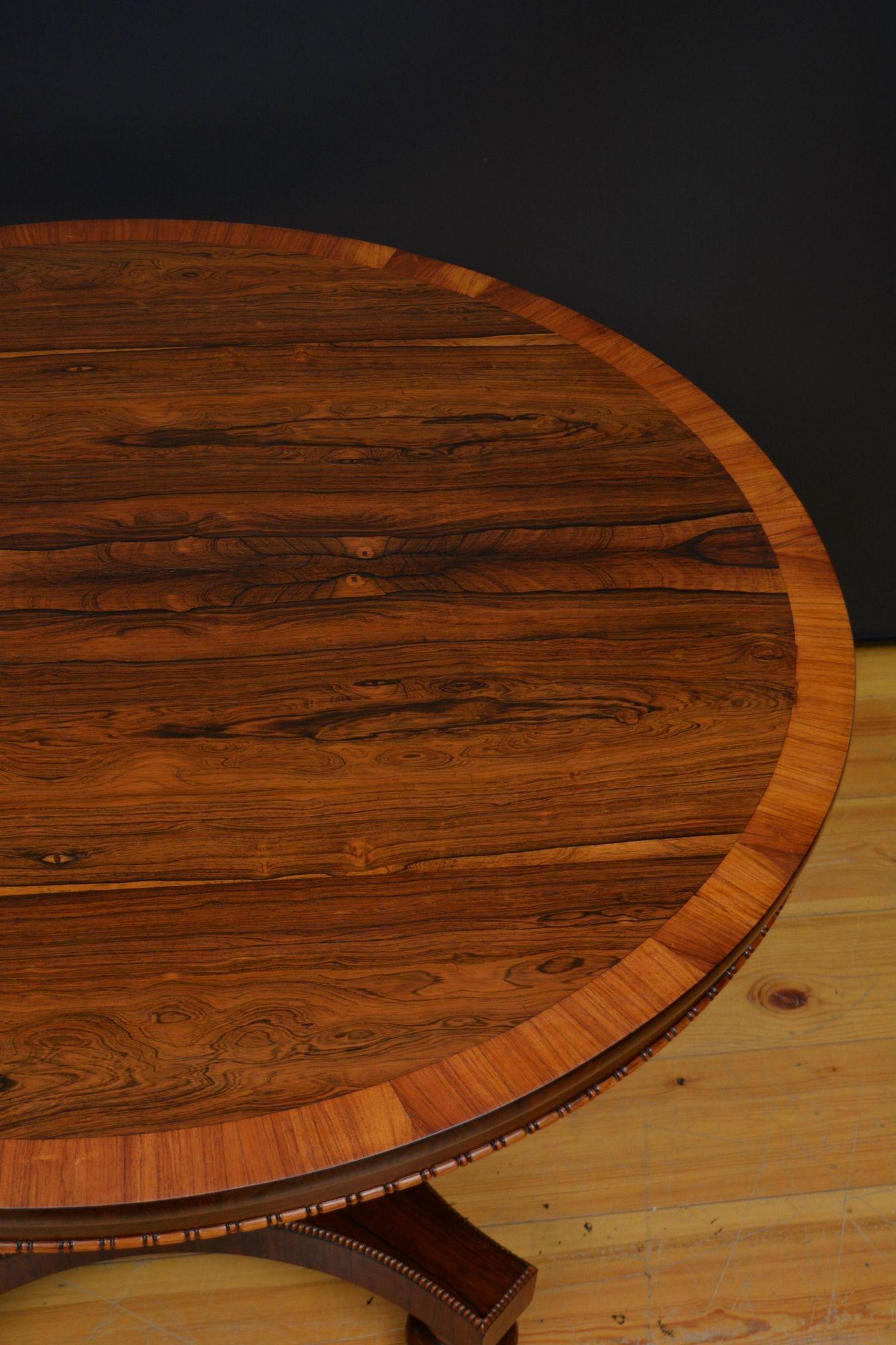 English Regency Dining Table / Centre Table in Rosewood For Sale 3