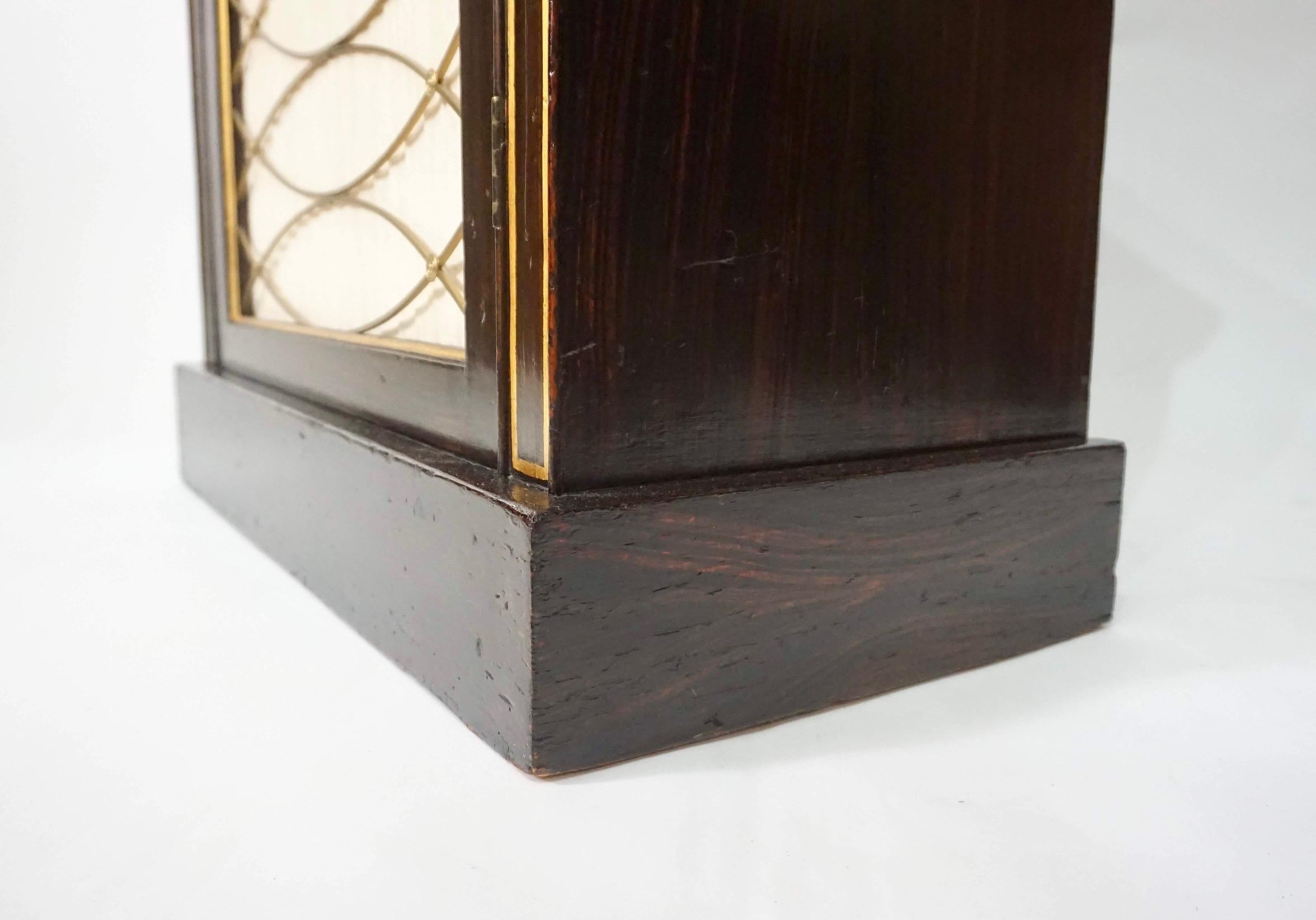 Armadio nano inglese Regency in palissandro finto dipinto, circa 1820 in vendita 5