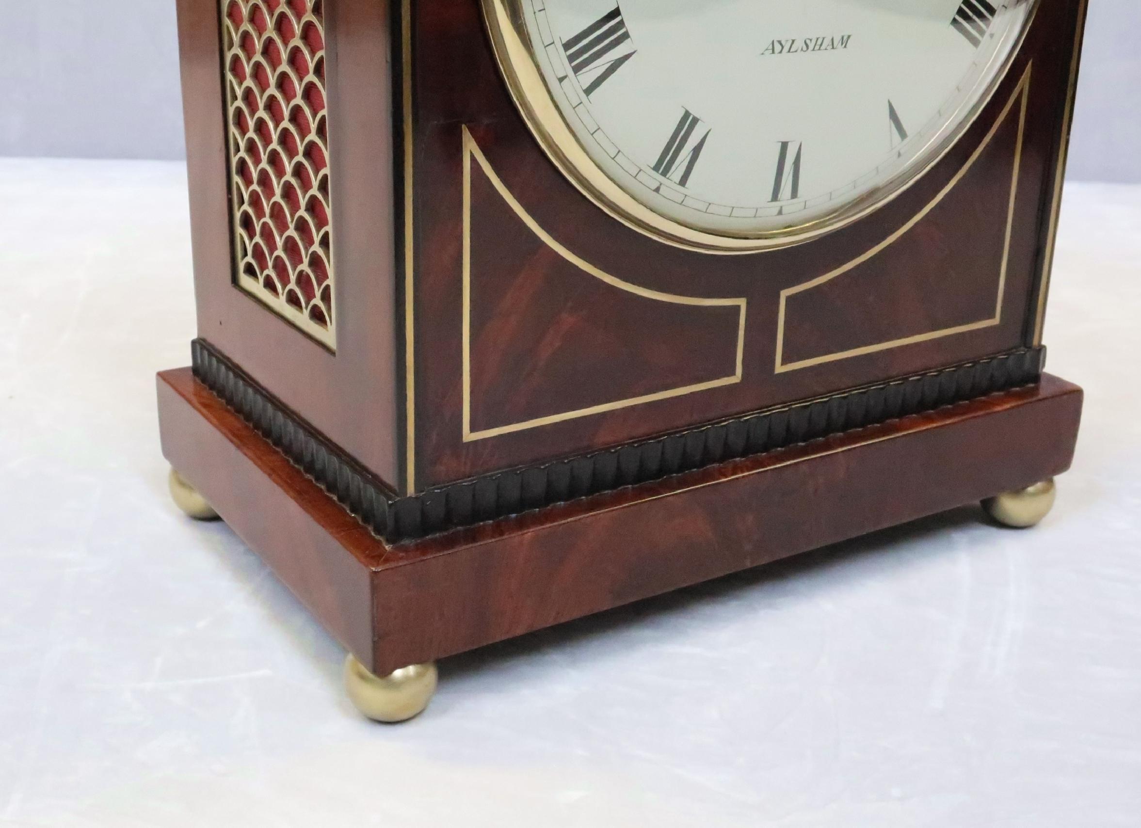 English Regency Figured Mahogany Bracket Clock by Thomas Connald In Good Condition For Sale In Macclesfield, GB