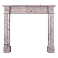 Englischer Regency-Kamin aus Carrara-Marmor, Design des frühen 19. Jahrhunderts