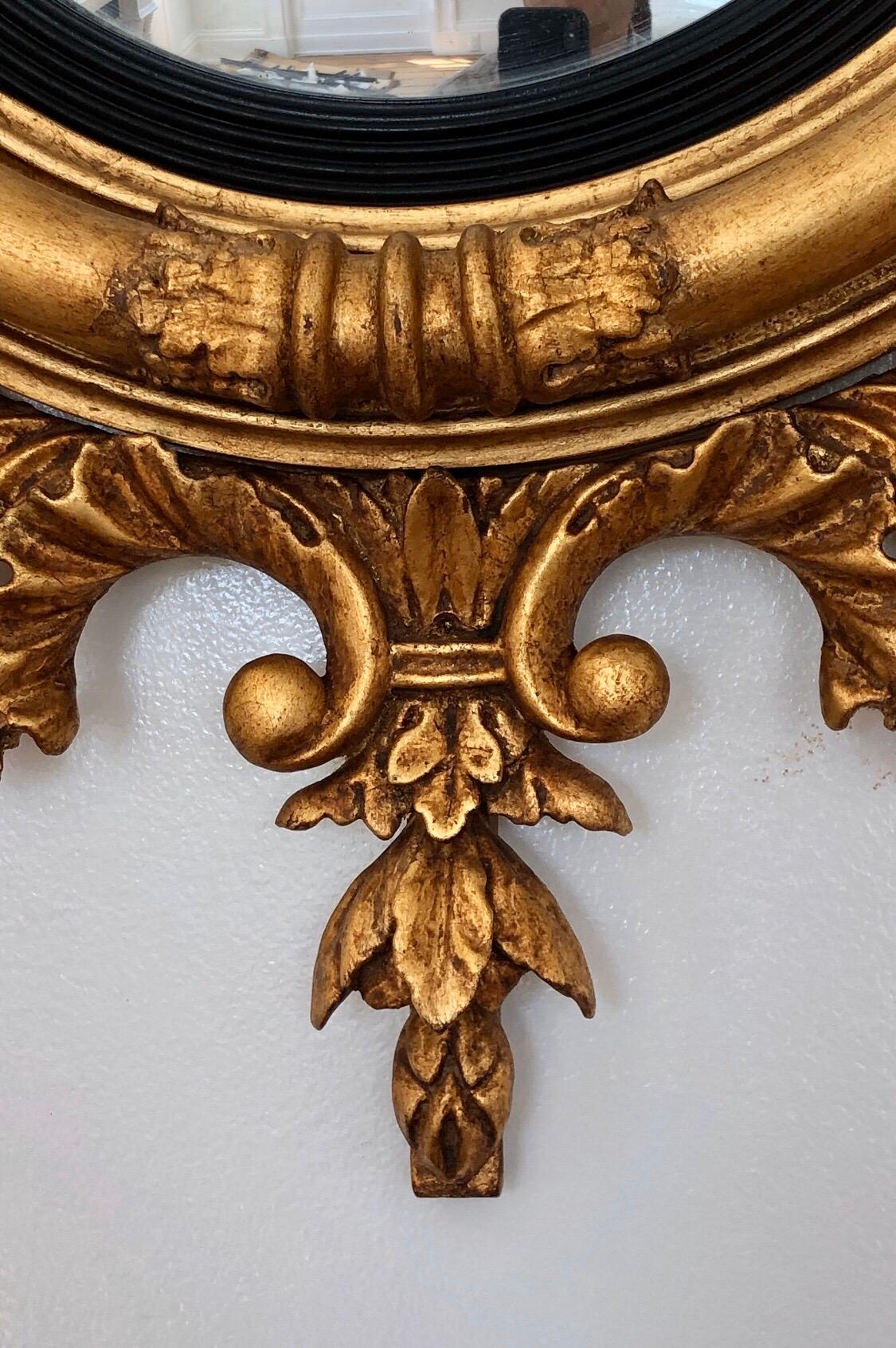English Regency Gilt Carved Wood Girandole Mirror In Good Condition In Charleston, SC