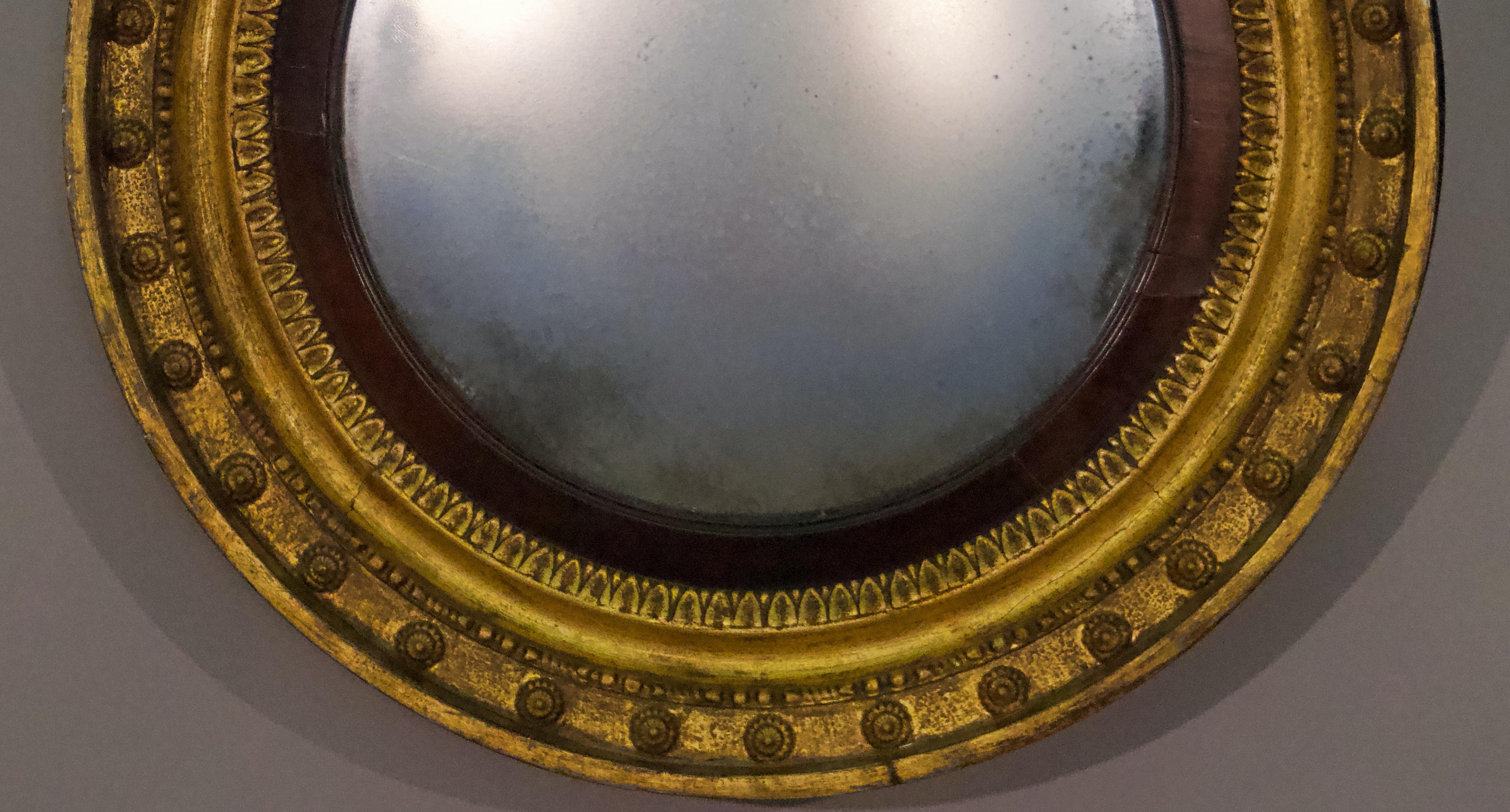 English Regency Giltwood Convex Mirror In Good Condition In New York, NY