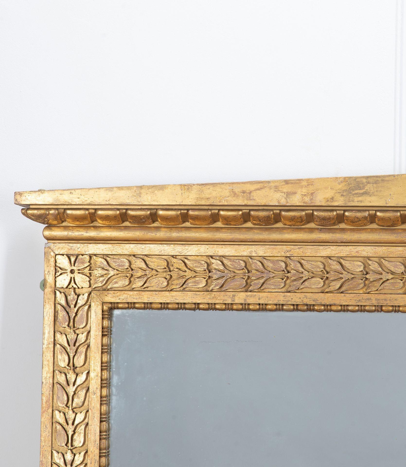 XIXe siècle Miroir de style Régence anglaise en bois doré en vente