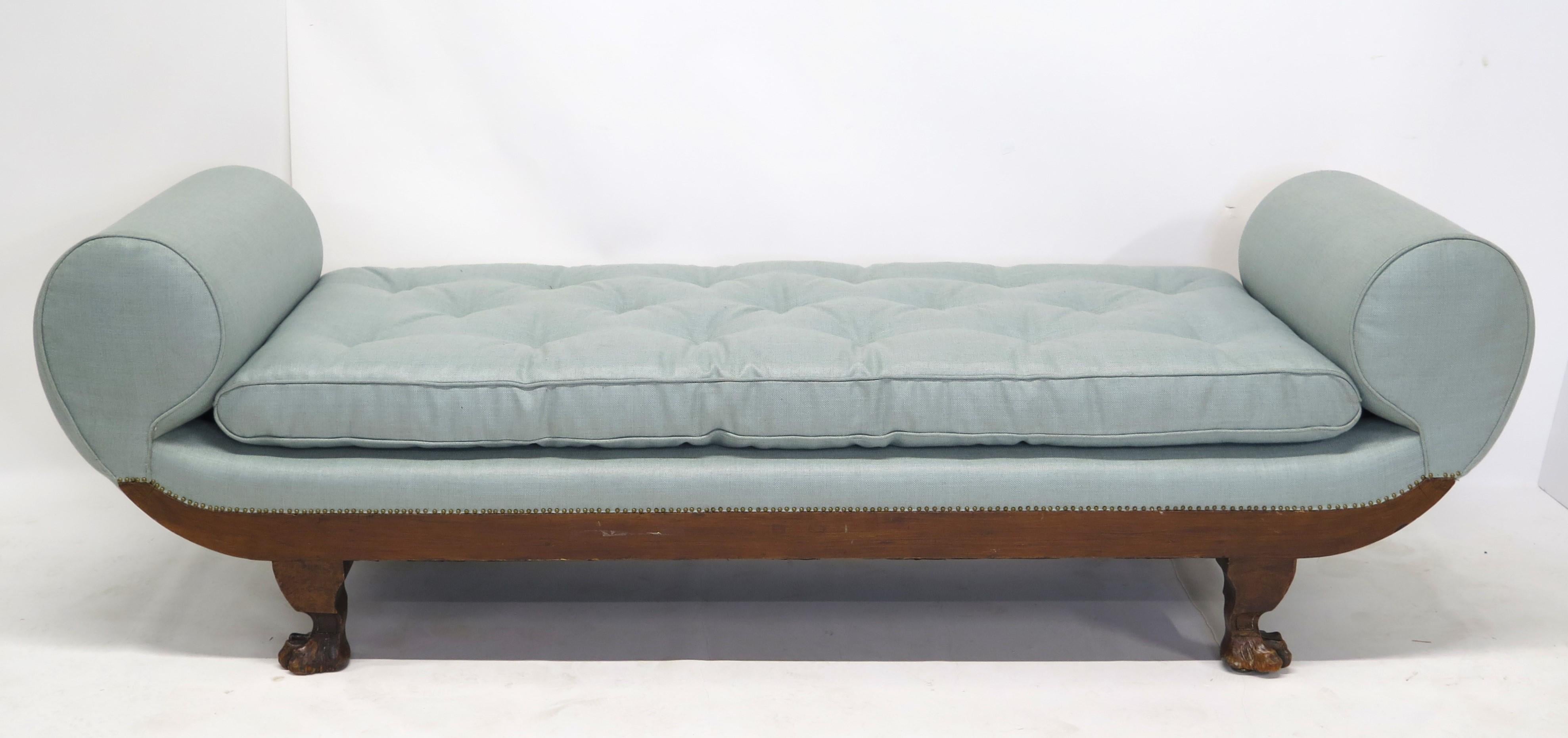 English Regency Grecian Couch in the Manner of Thomas Hope In Good Condition In Dallas, TX