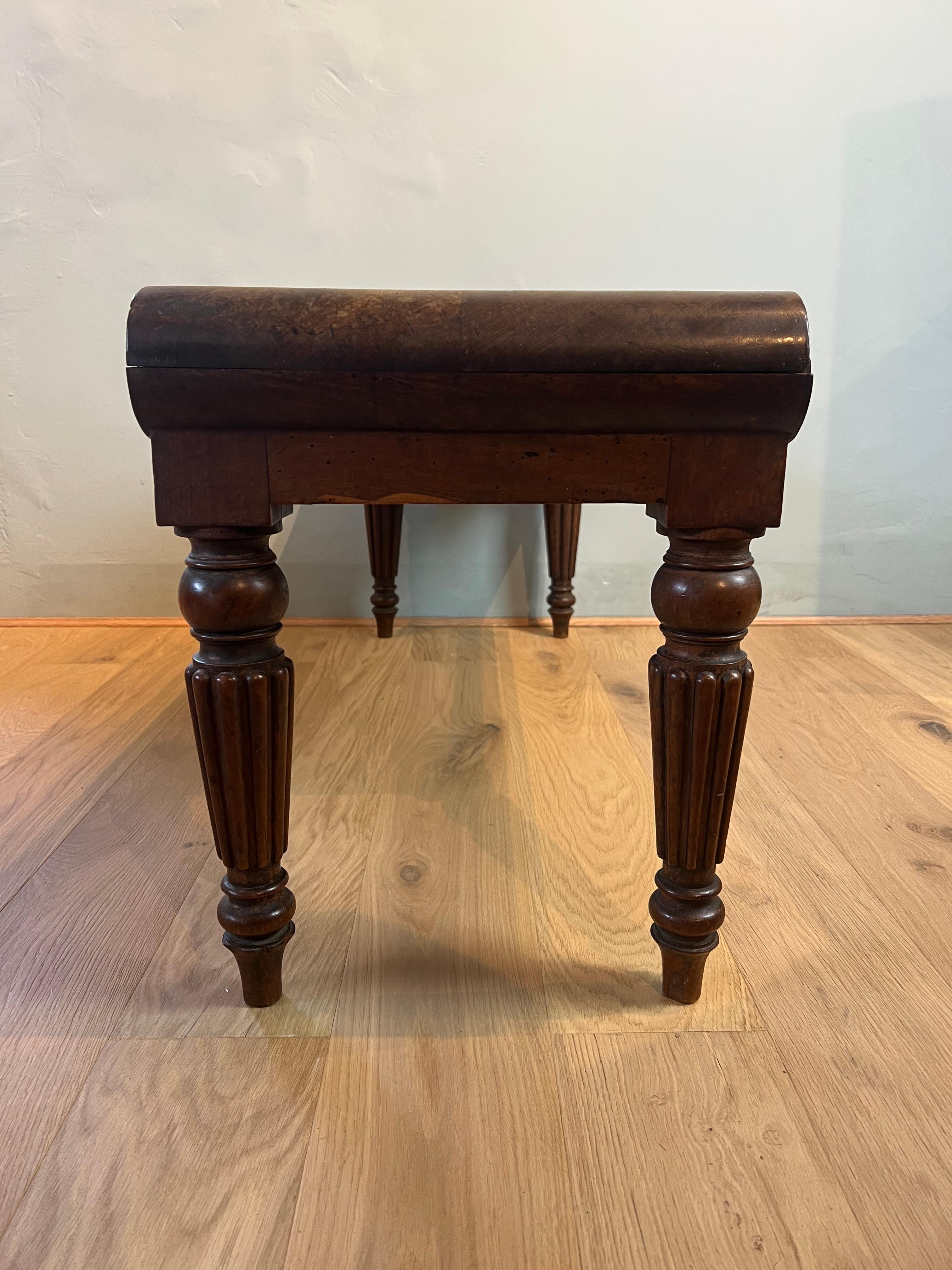 English Regency Large Mahogany Hall Bench, in the Manner of Tatham and Marsh For Sale